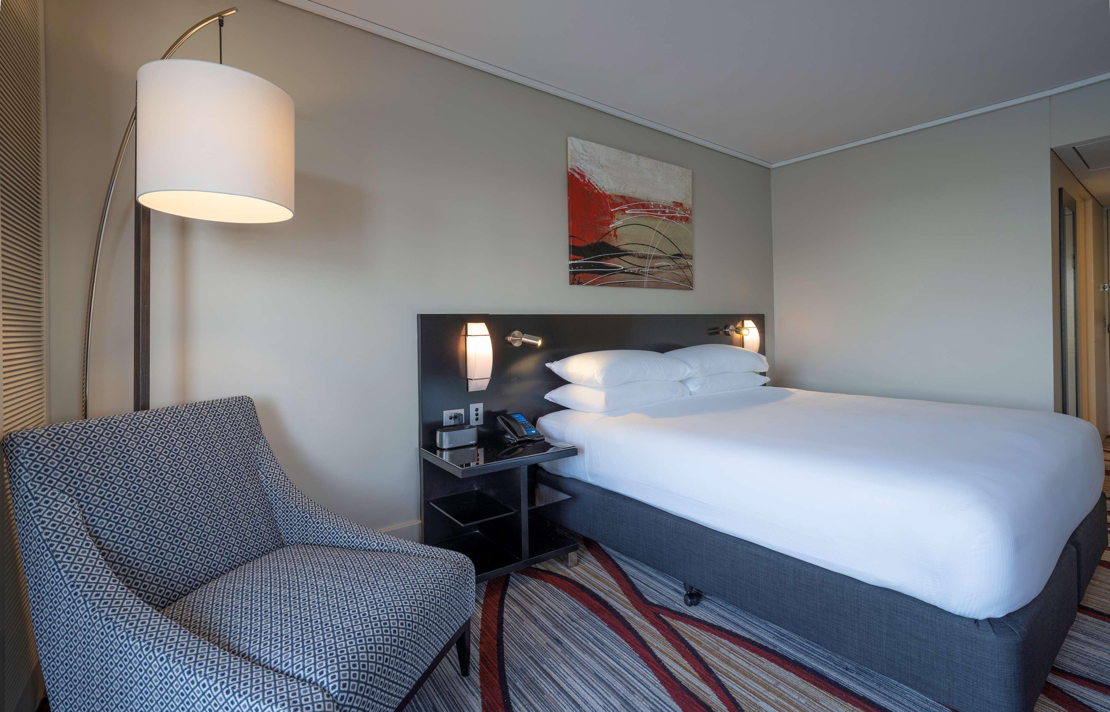 Double Guest Room King Bed