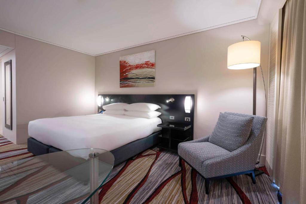 Double Deluxe King Bed