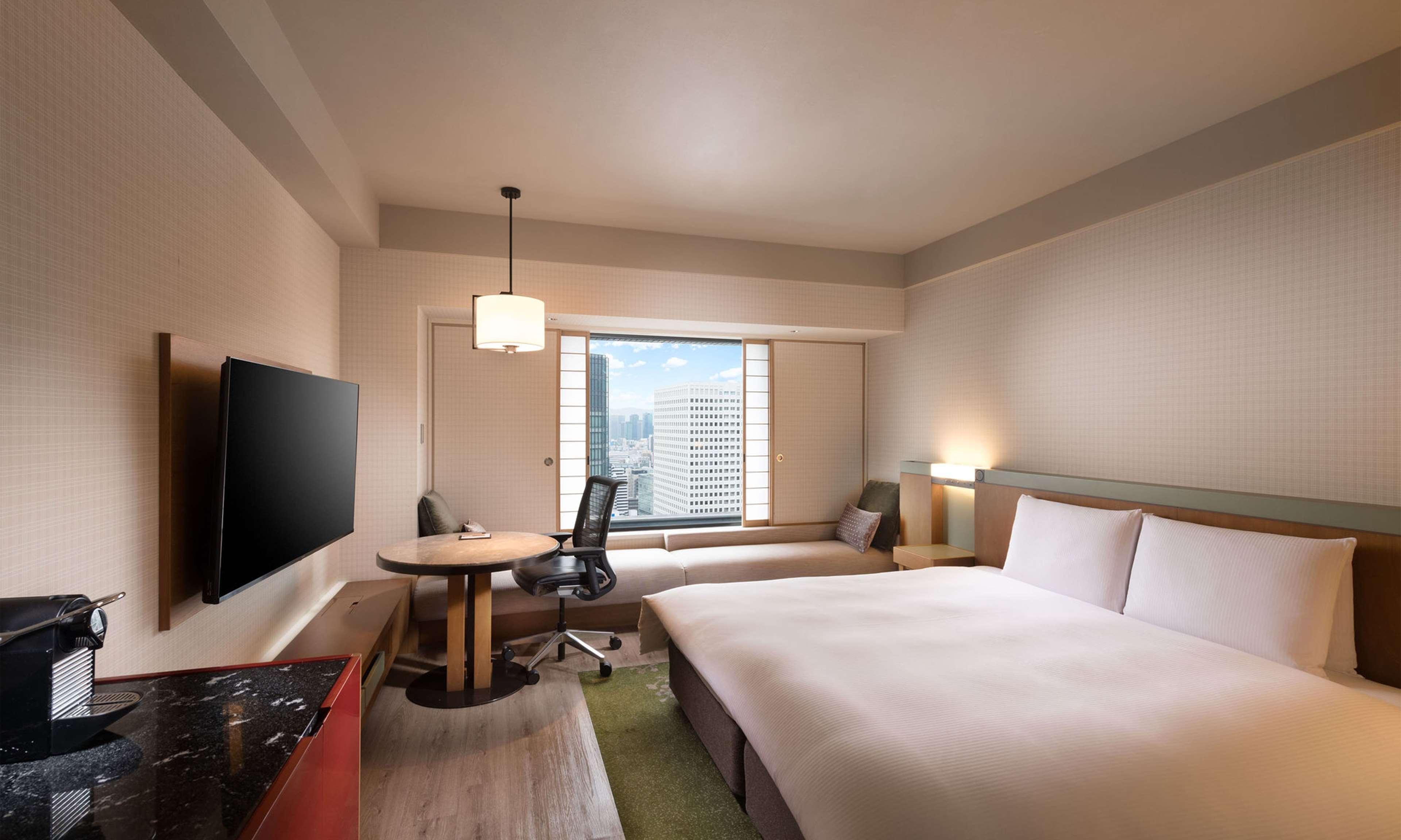 Double Executive King Bed