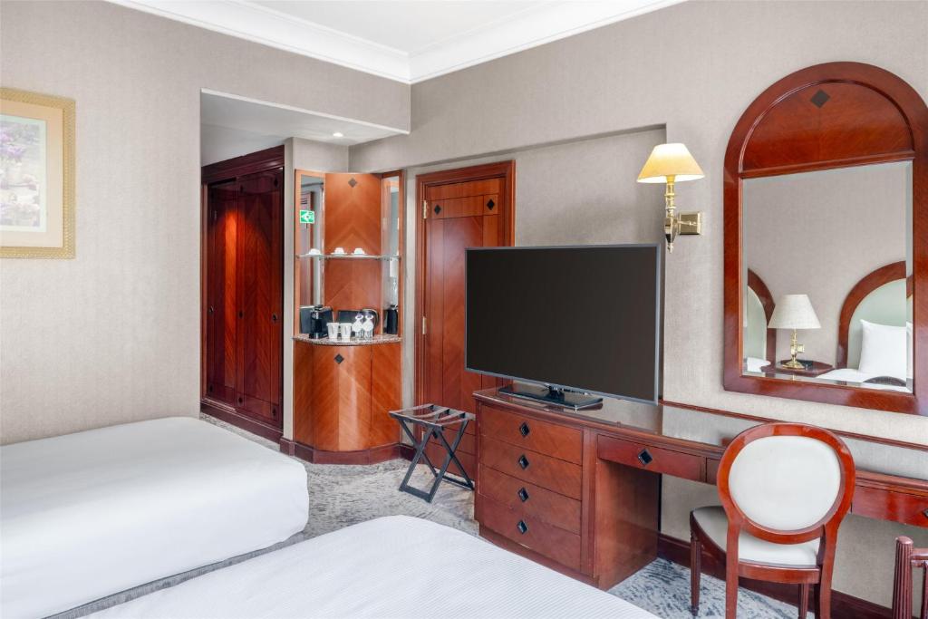 Junior Suite Three Beds