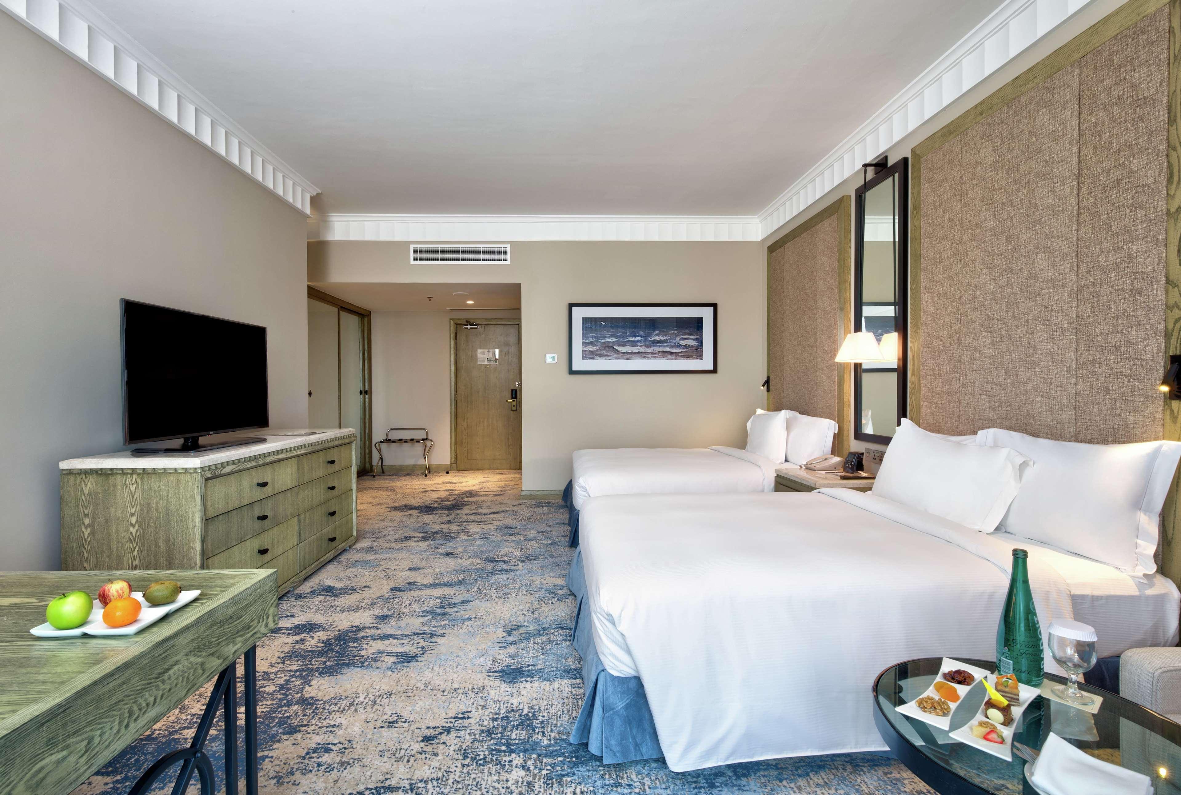 Twin Superior Side Sea View