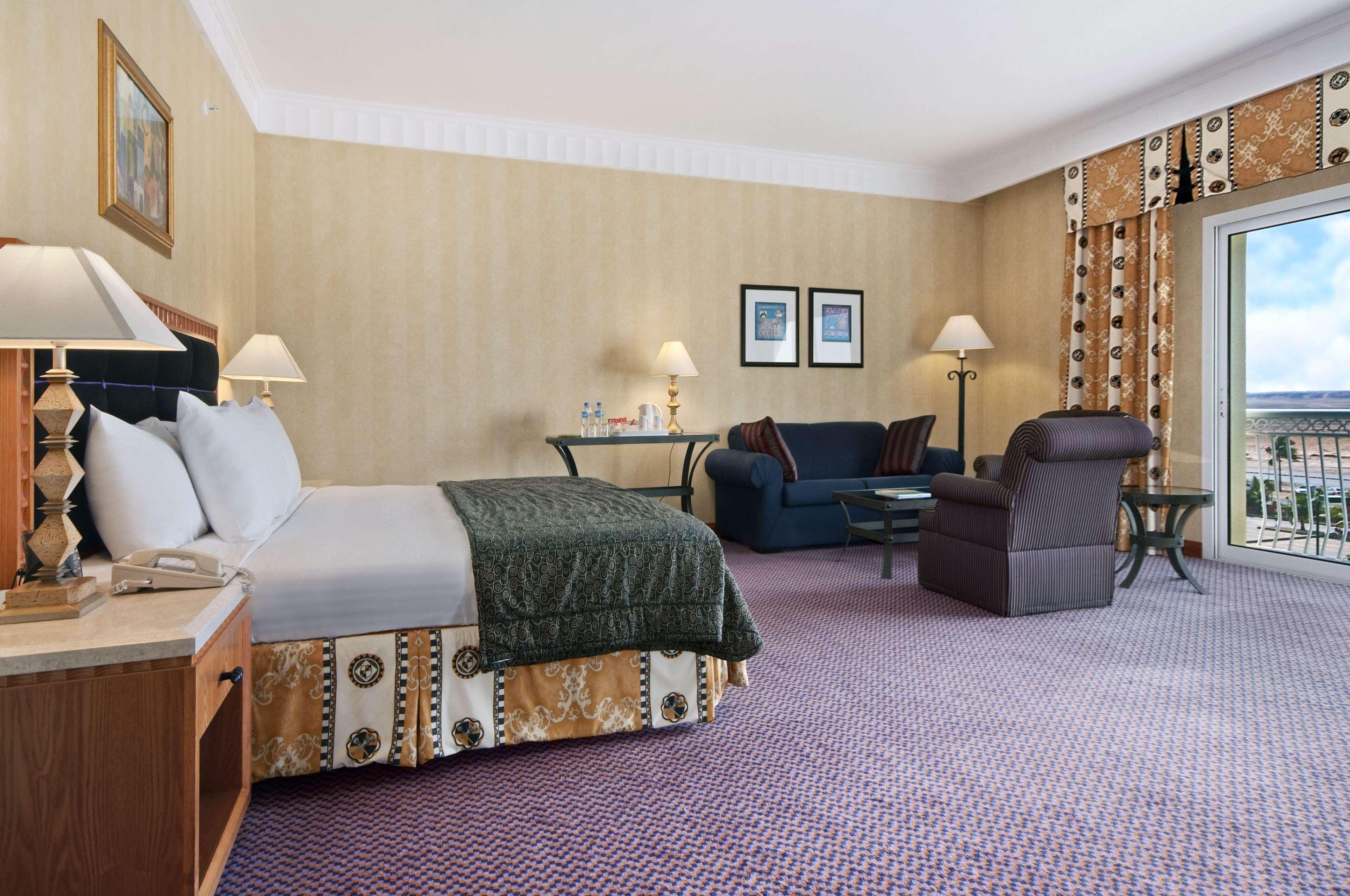 Junior Suite Mountain View