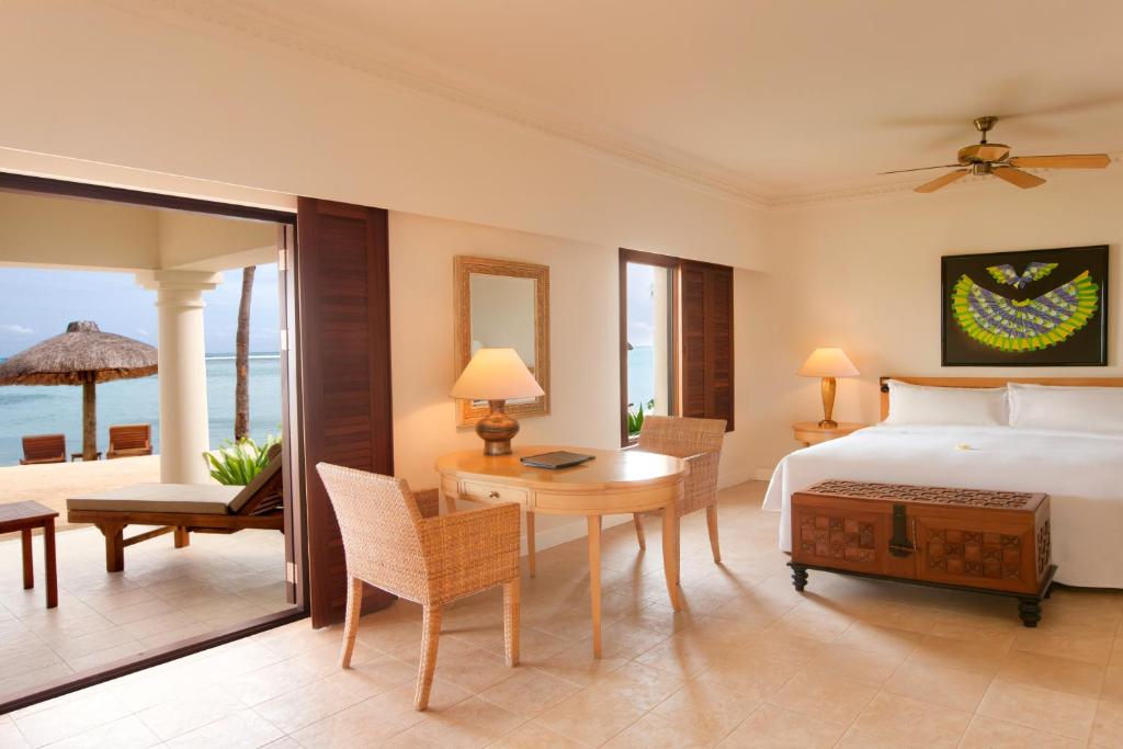 Junior Suite Beach Front