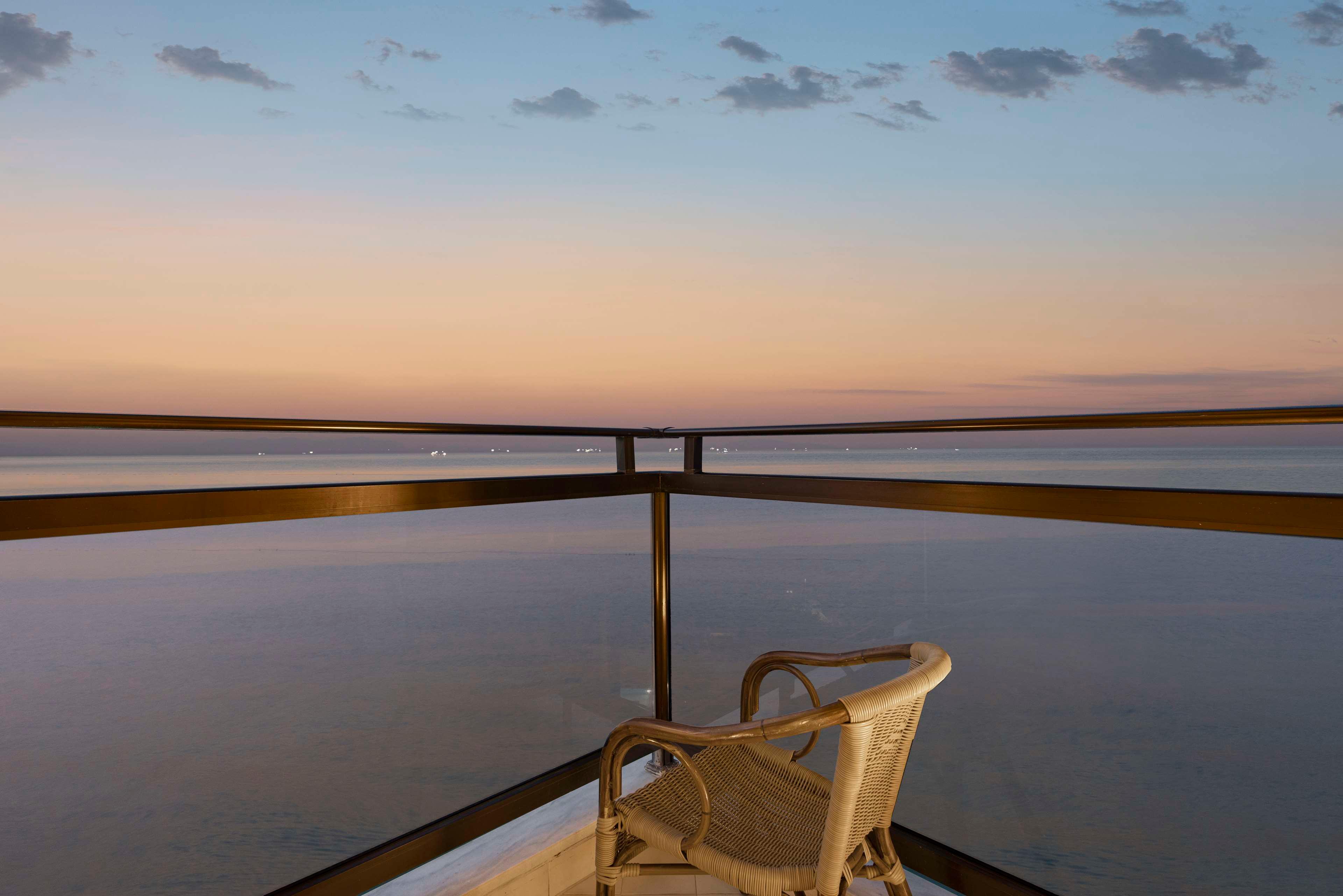 Room Deluxe Sea View