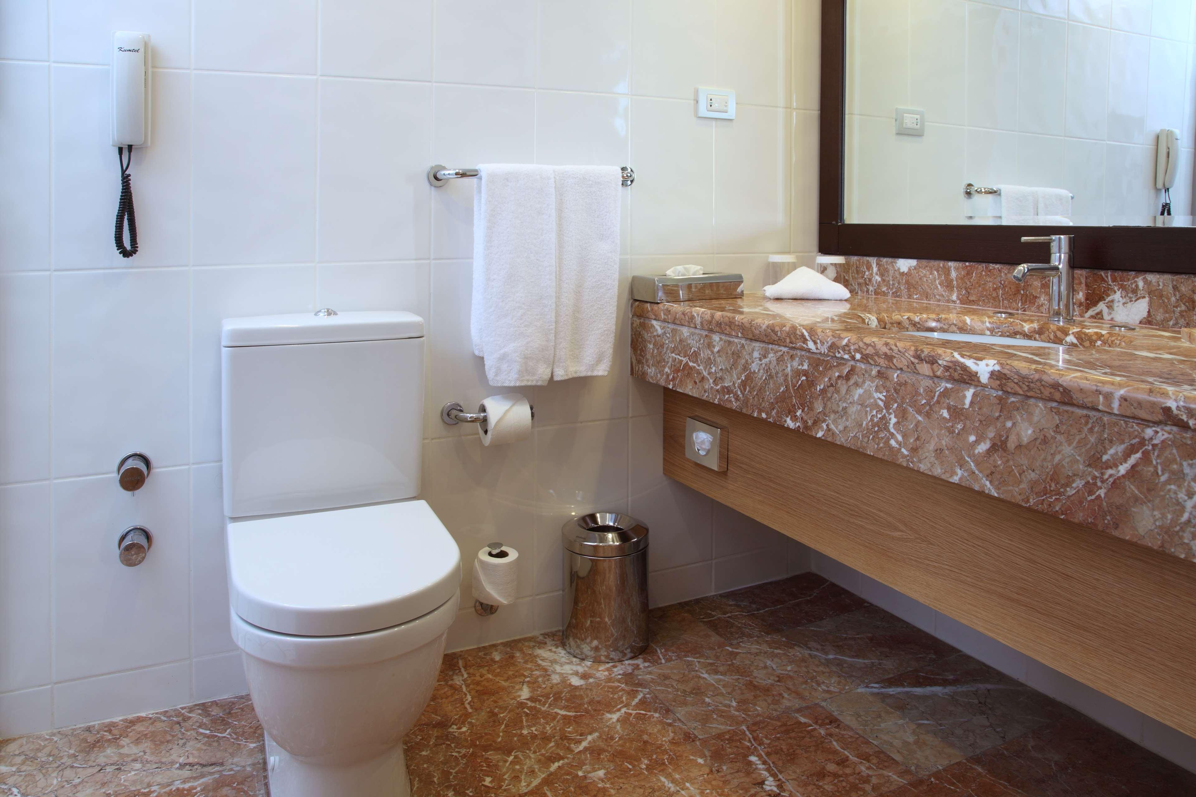 Double Executive King Bed