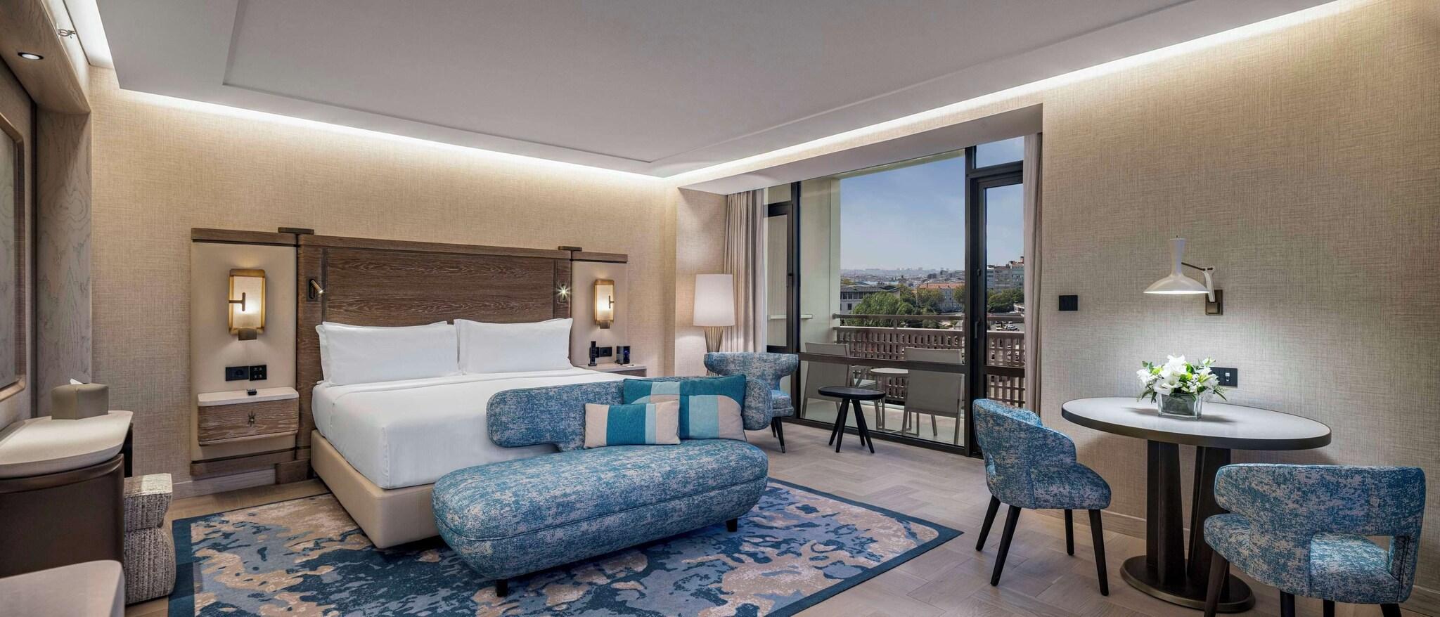 Suite with Kitchenette