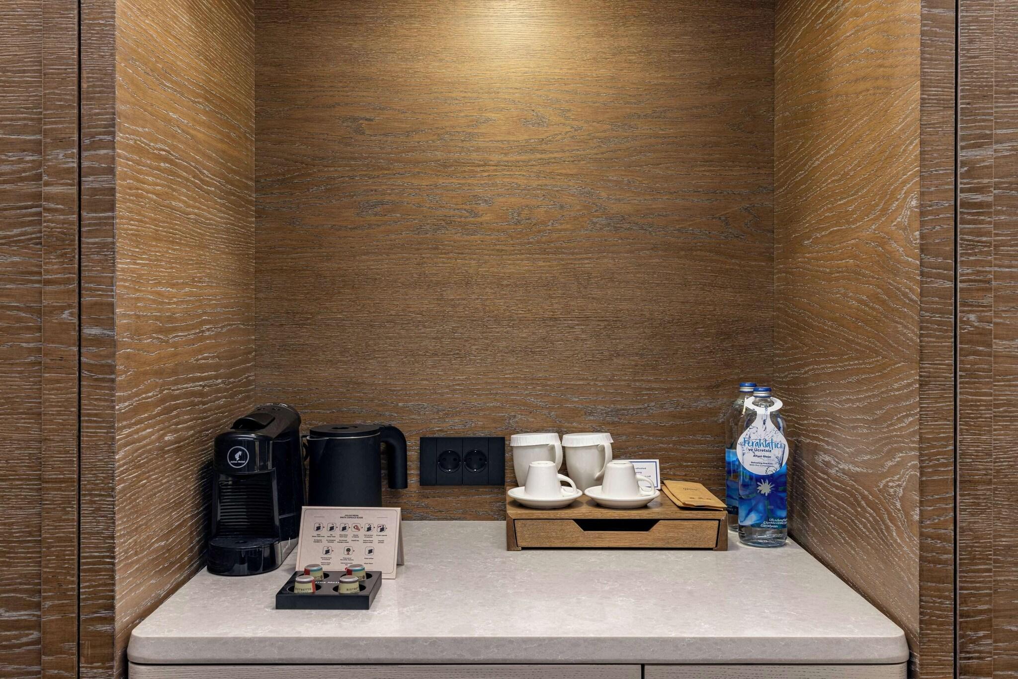 Quadruple Deluxe with Views