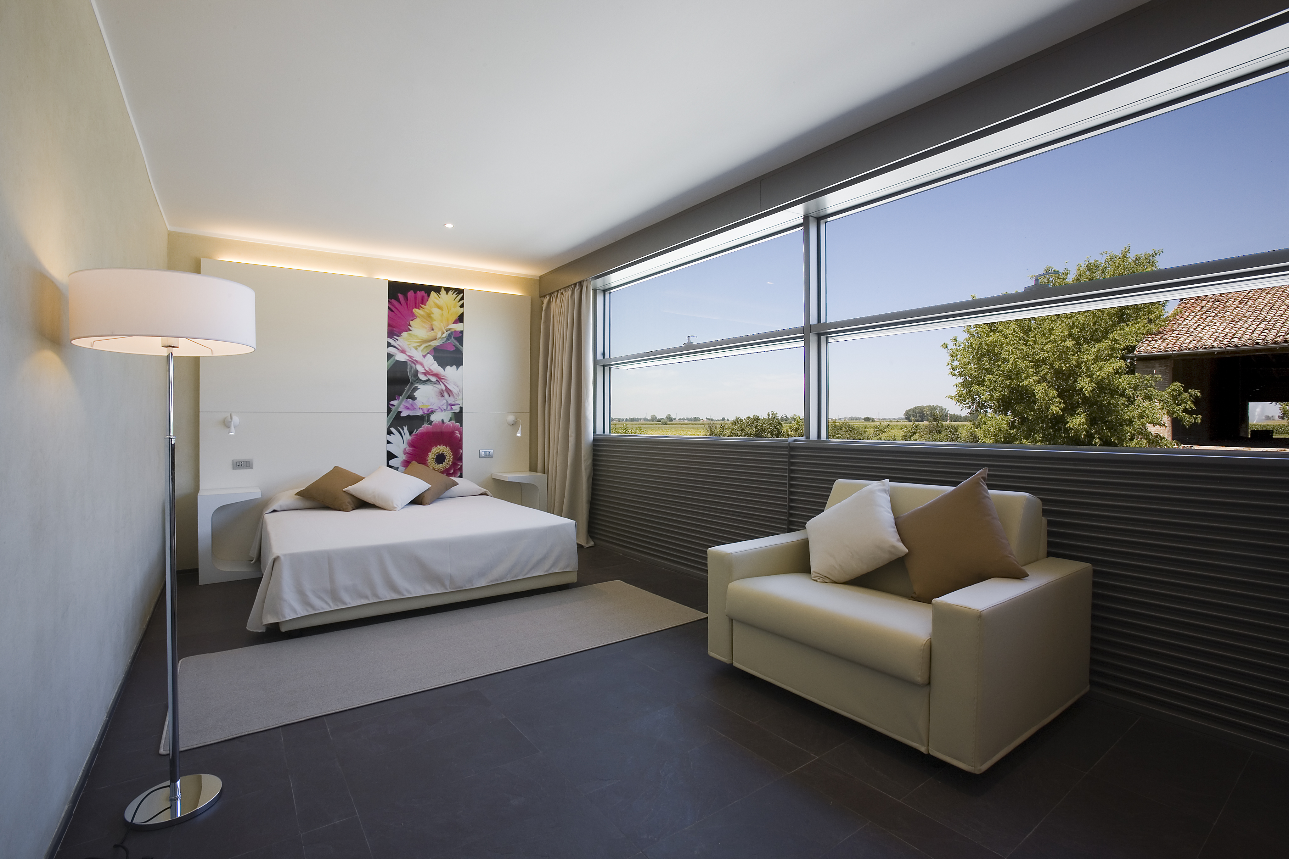 Junior Suite King Size Bed