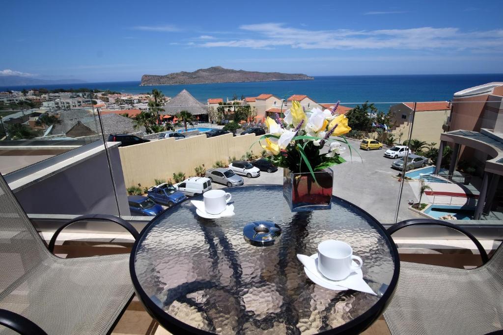 Double or Twin Side Sea View