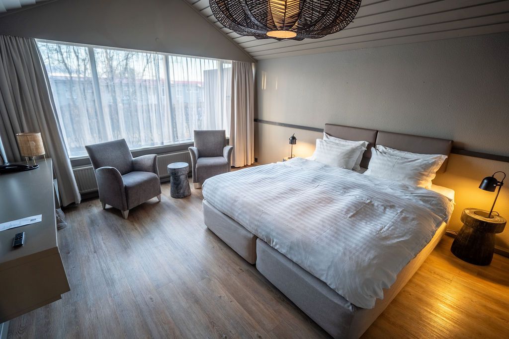 Double or Twin Standard