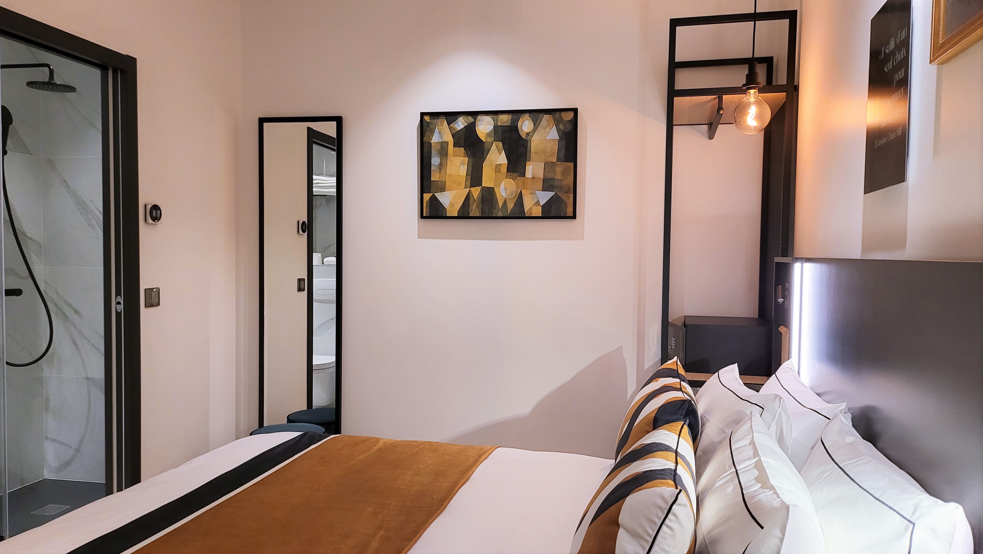 Family Room Capacity 5