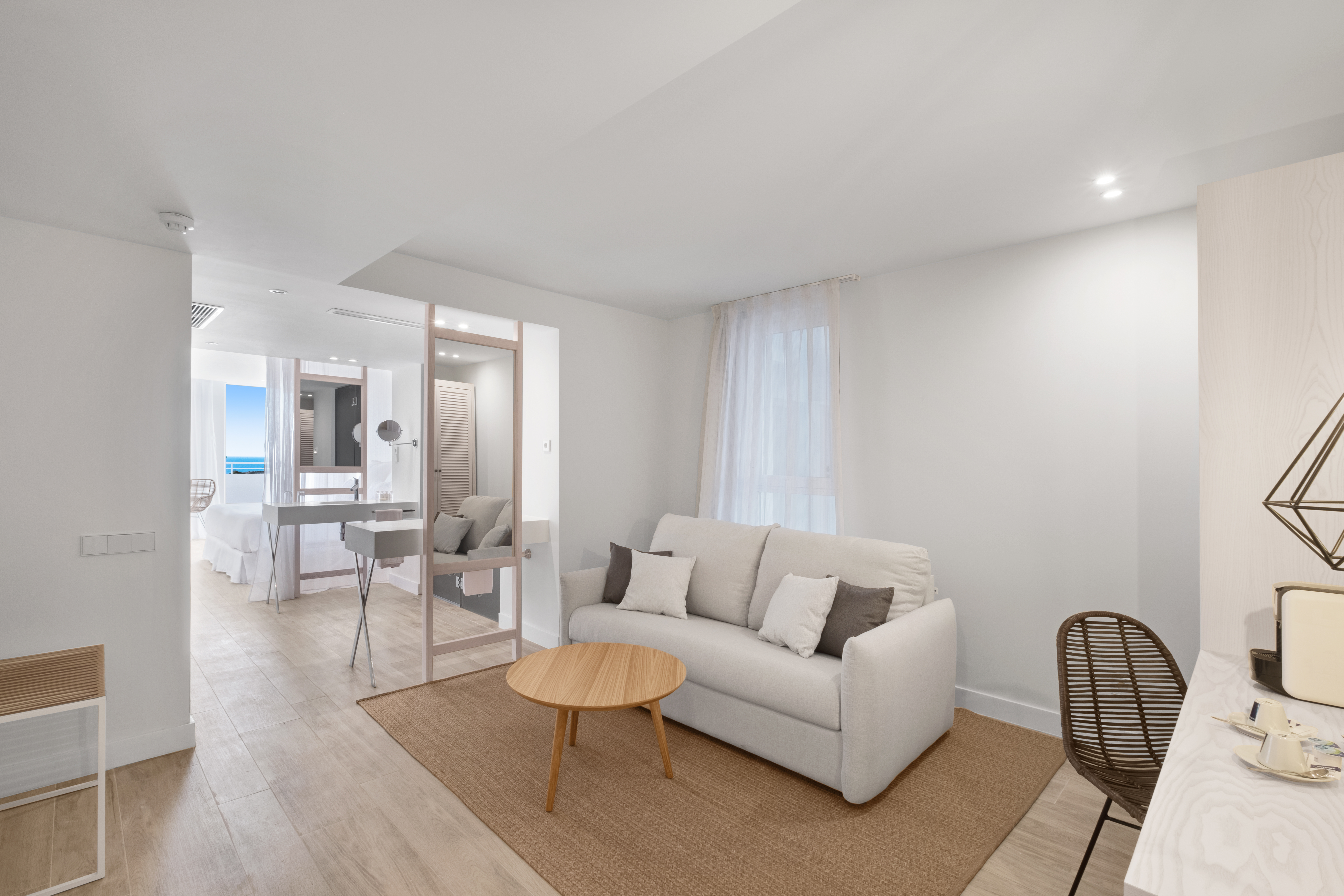 Junior Suite Deluxe with Jacuzzi