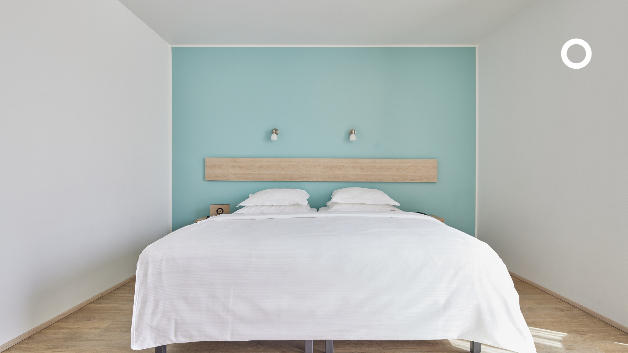 Double Queen Size Bed