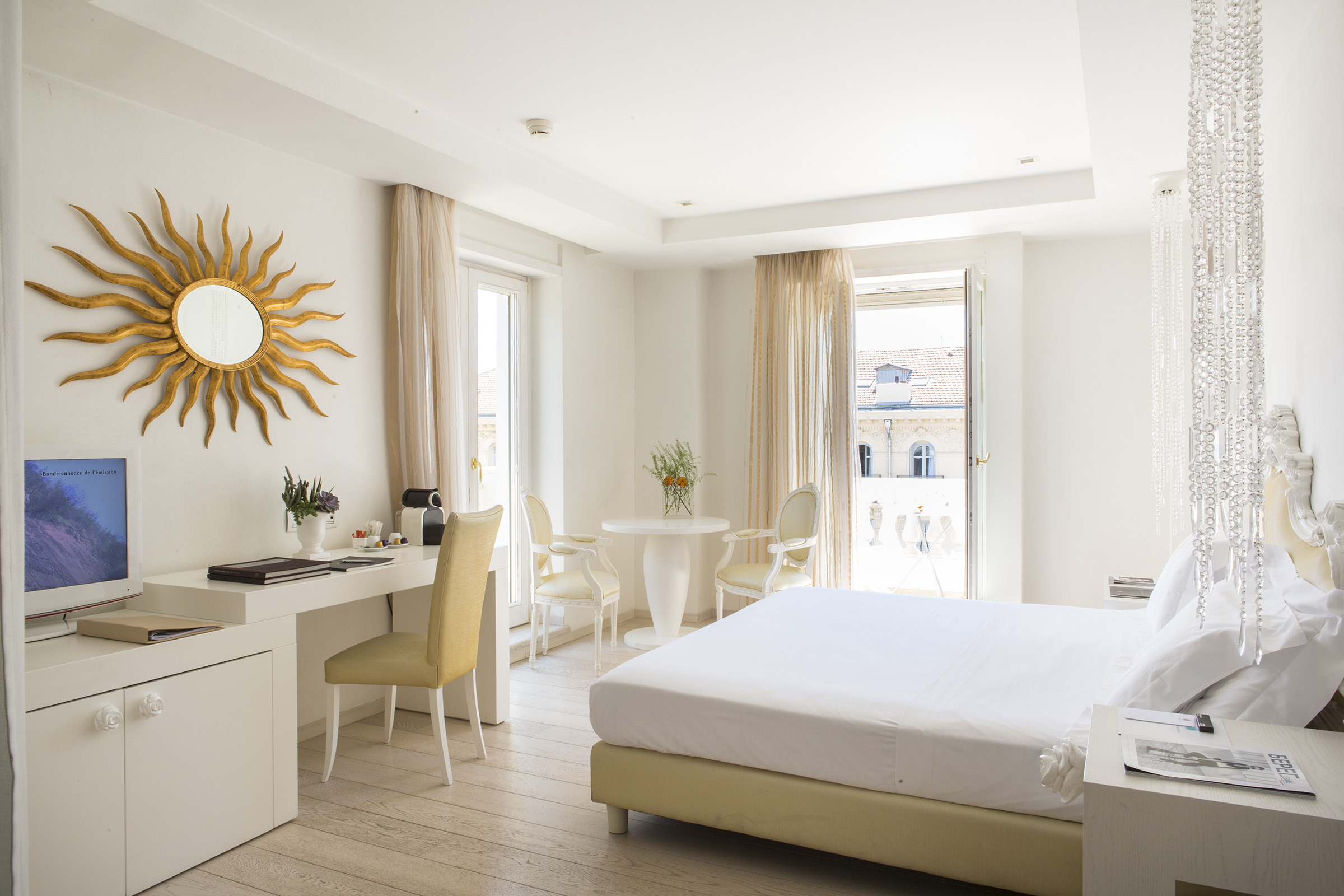 Single Deluxe Premier