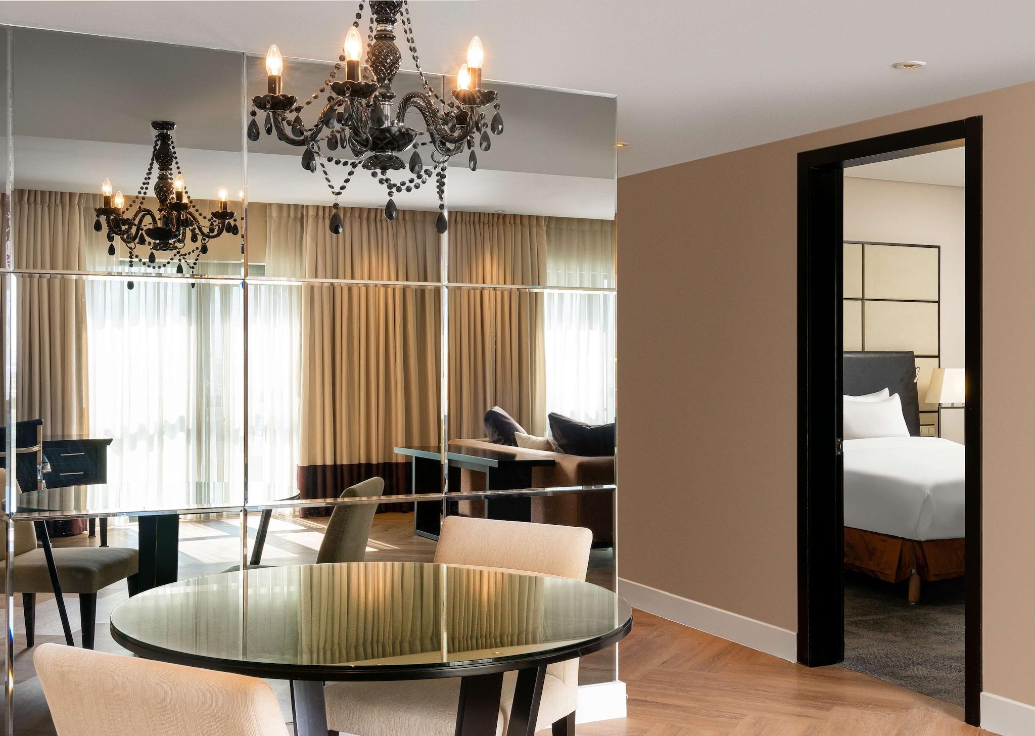 Suite King Bed One Bedroom 