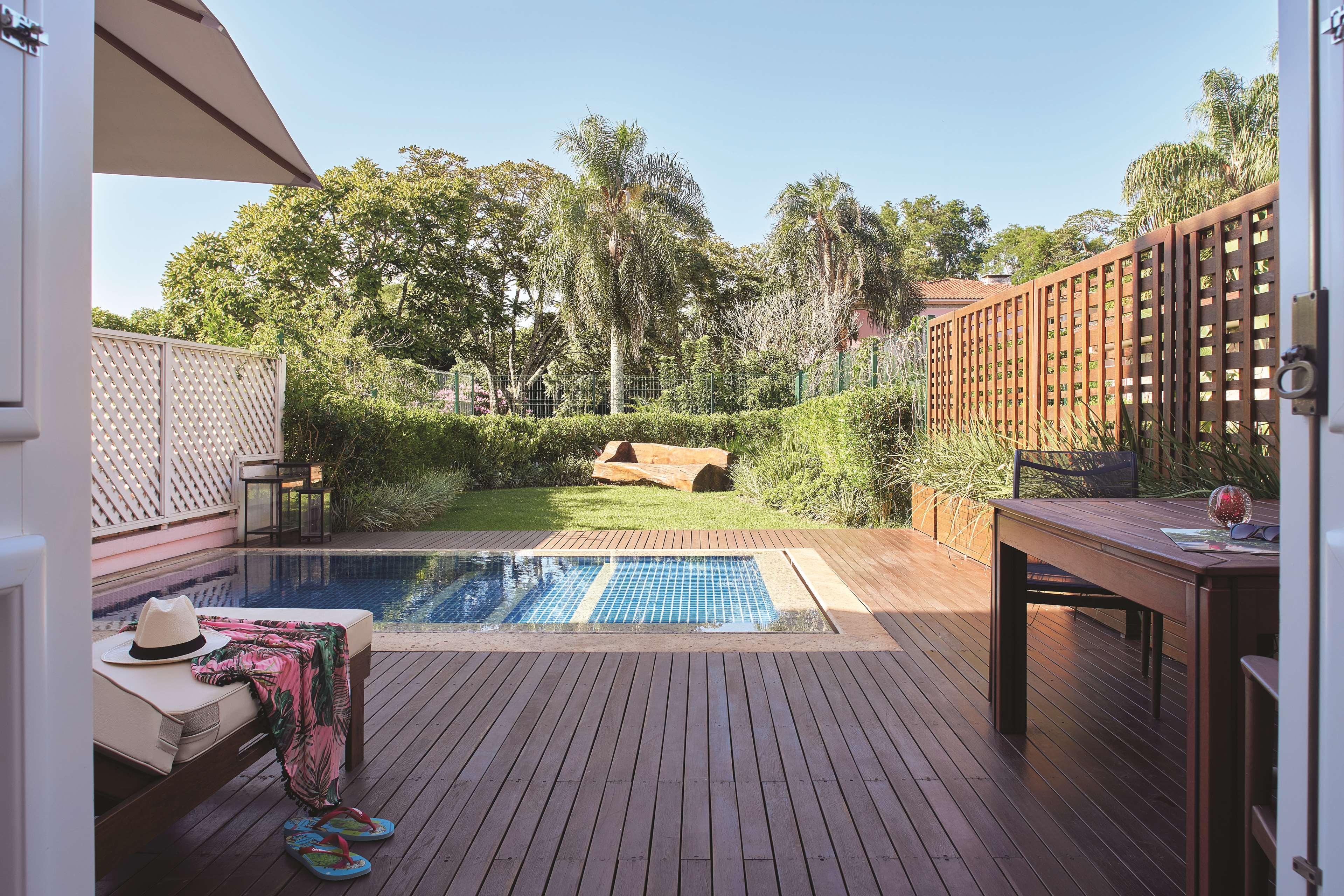 Junior Suite Pool View