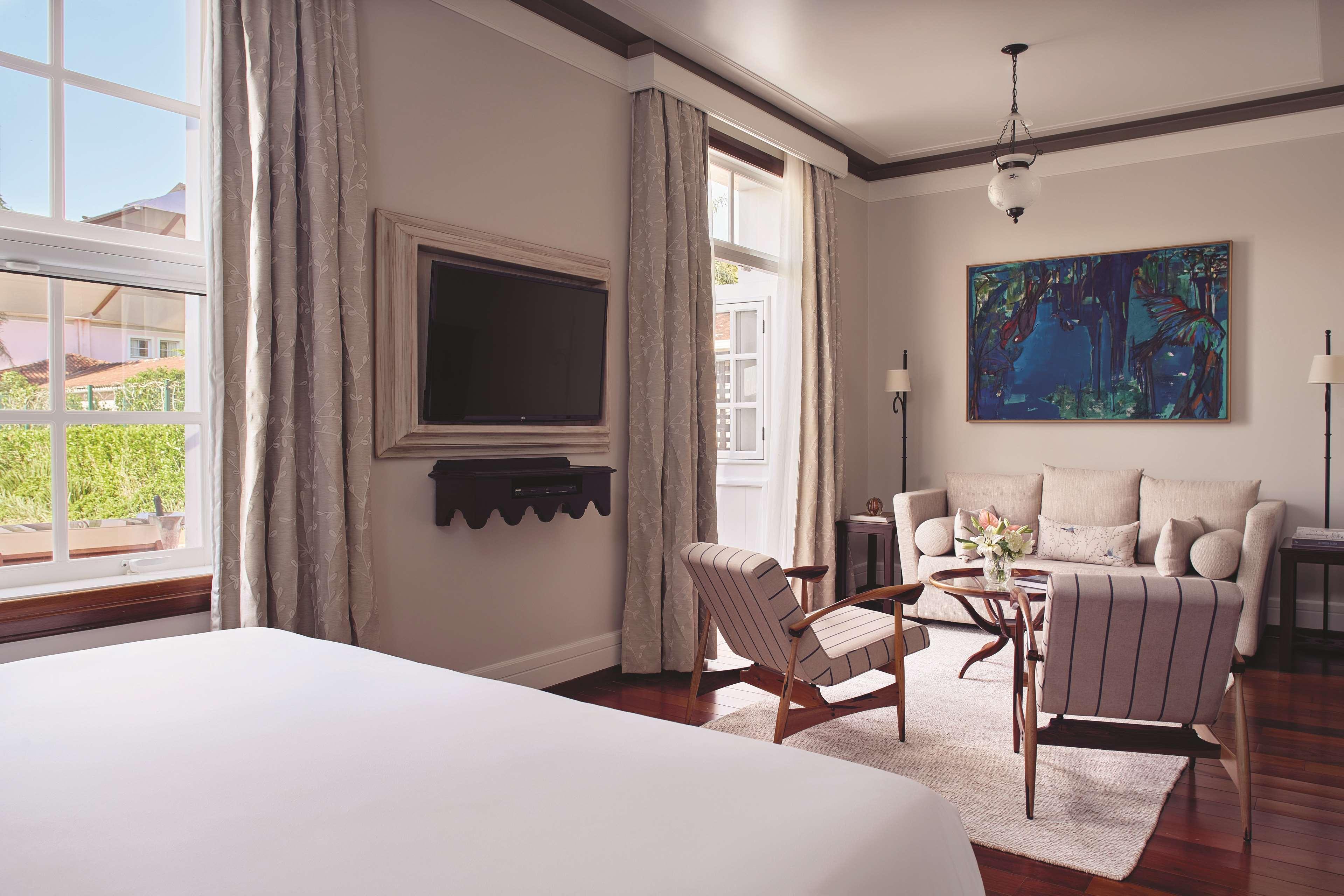 Junior Suite Pool View