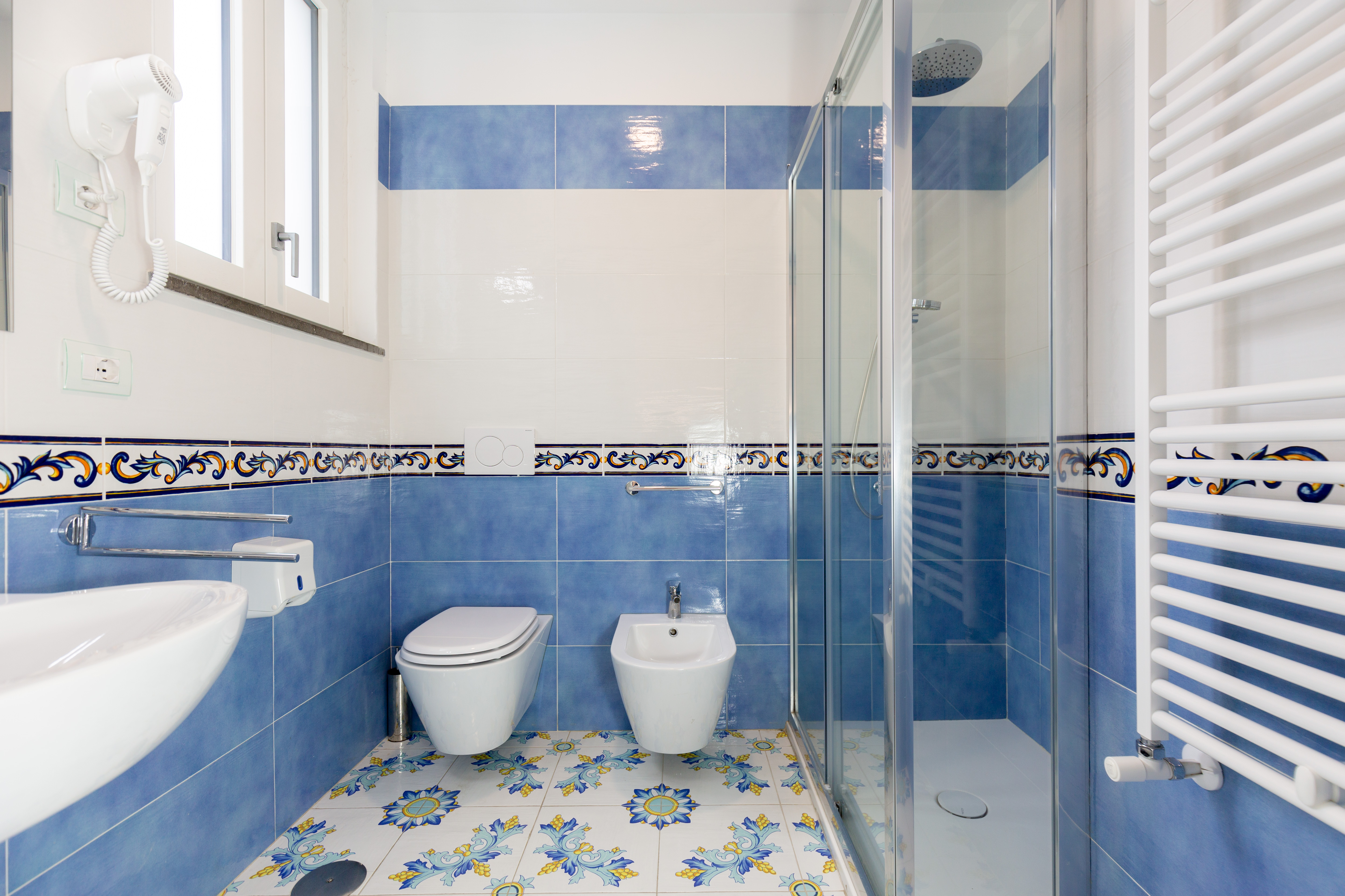 Double or Twin One Bedroom One Bathroom