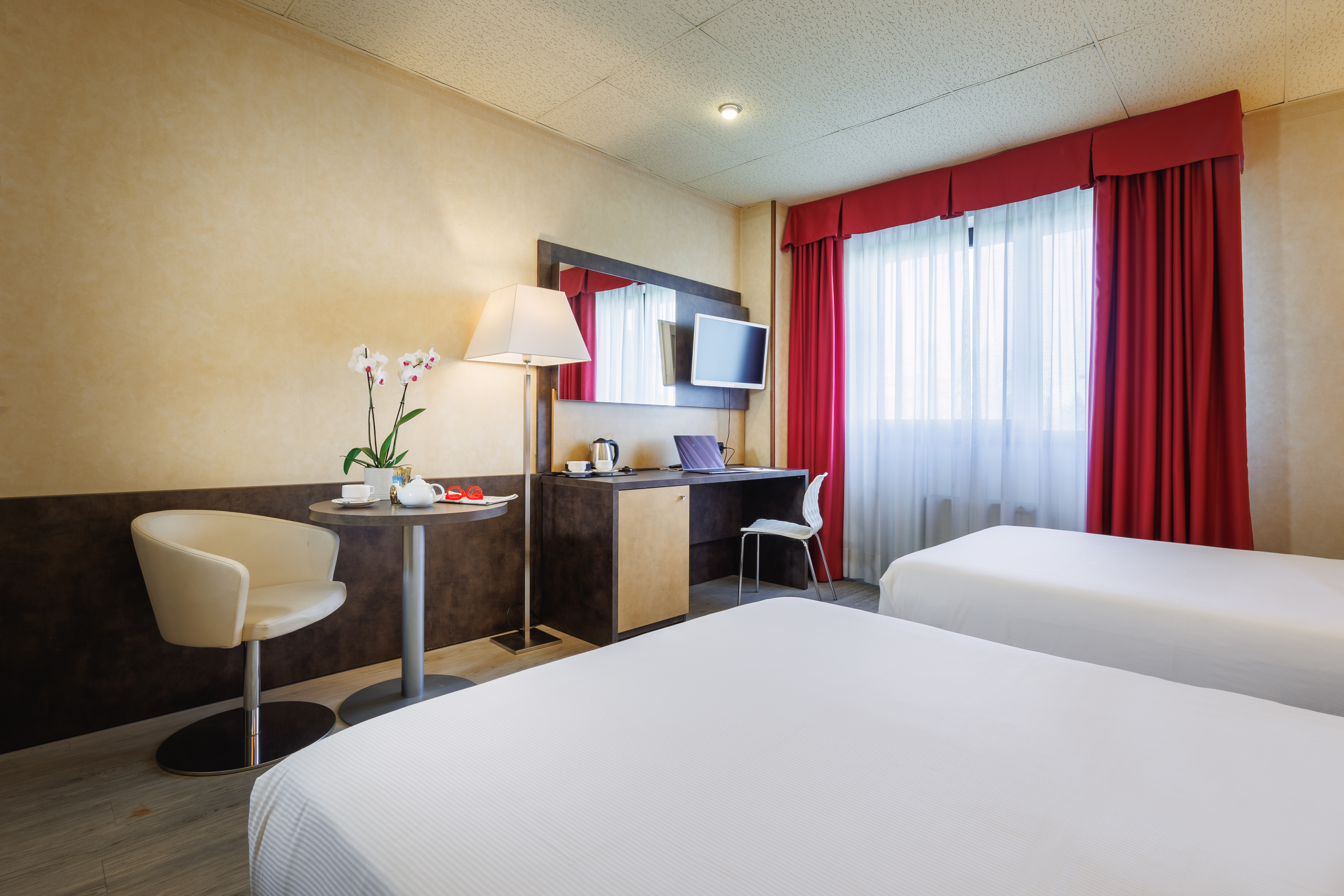 Double or Twin Deluxe