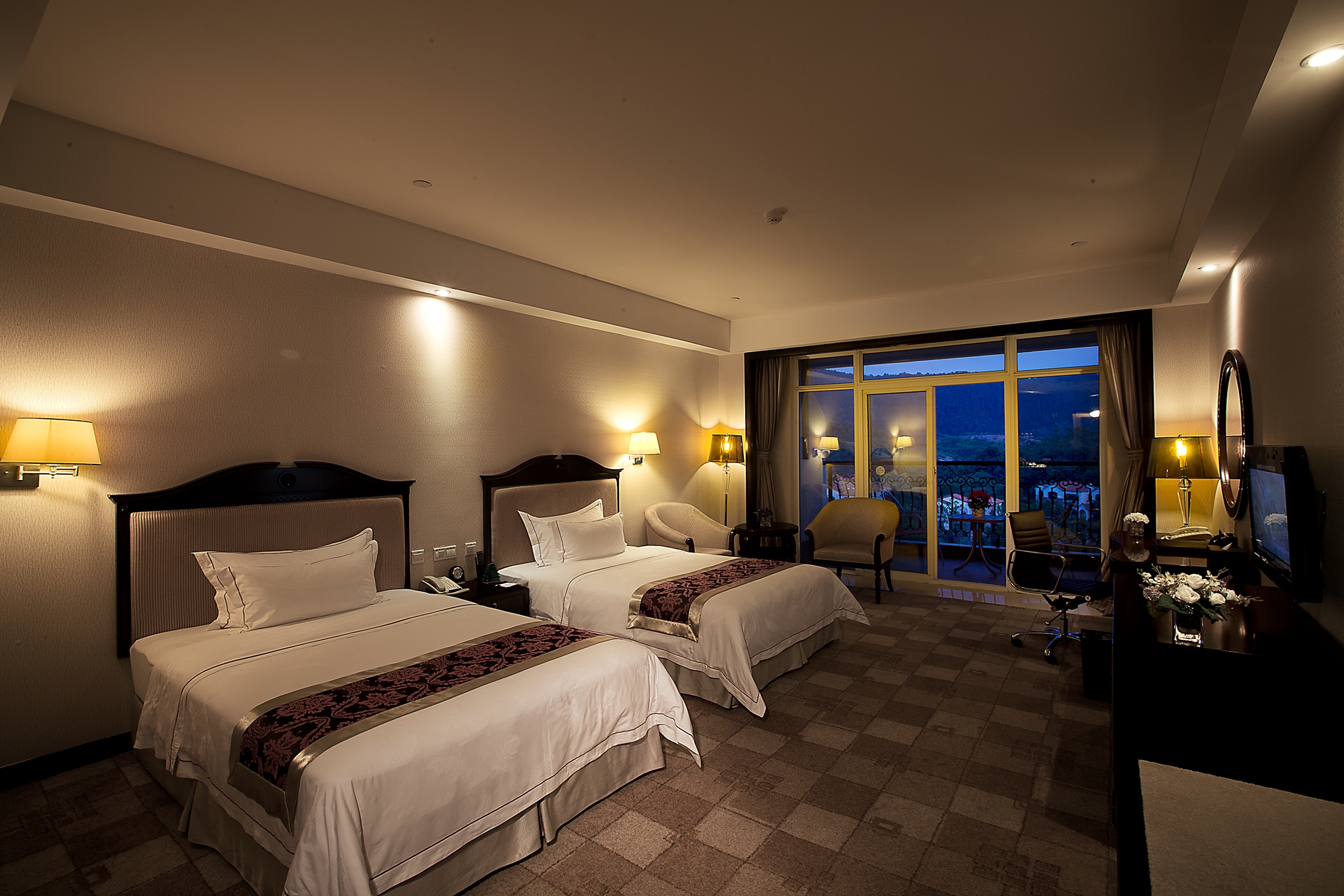 Double or Twin Executive