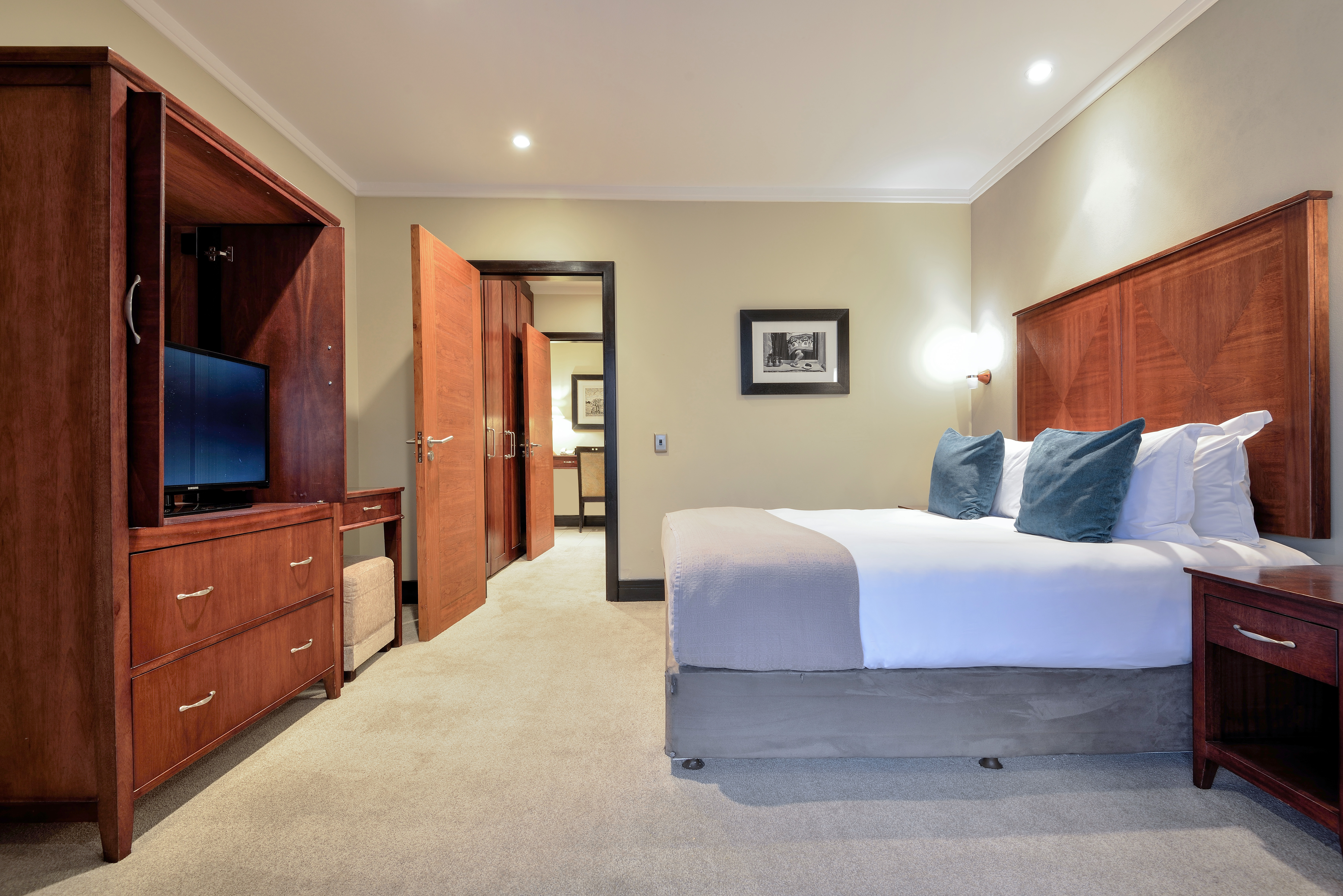 Double Deluxe Two Bedroom