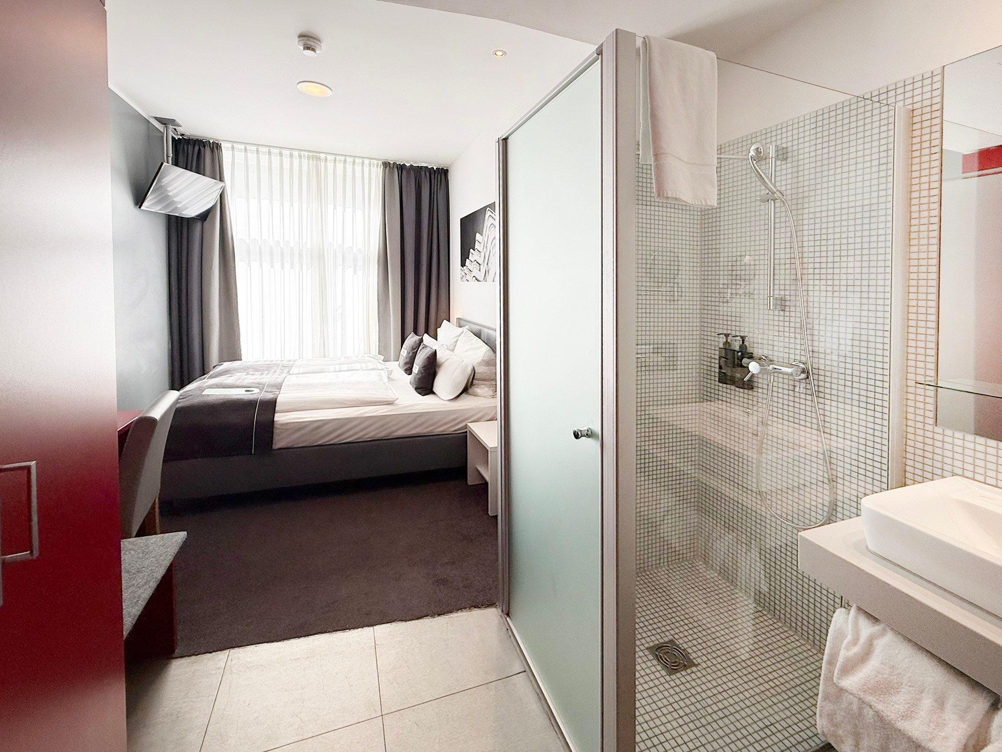 Double or Twin Standard