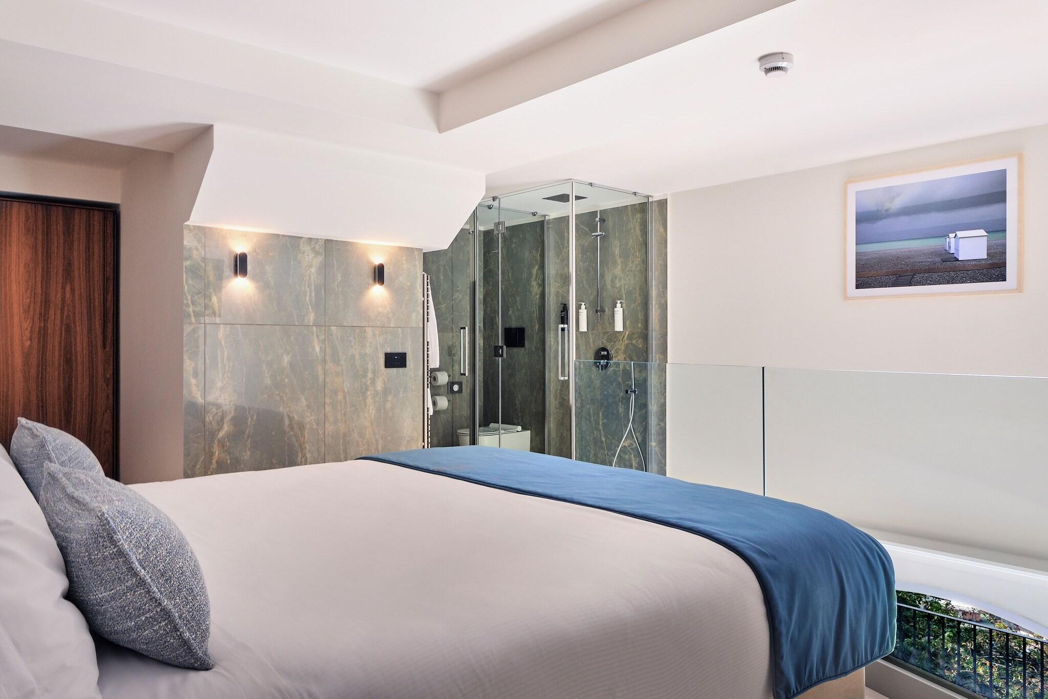 Suite with Terrace with Views