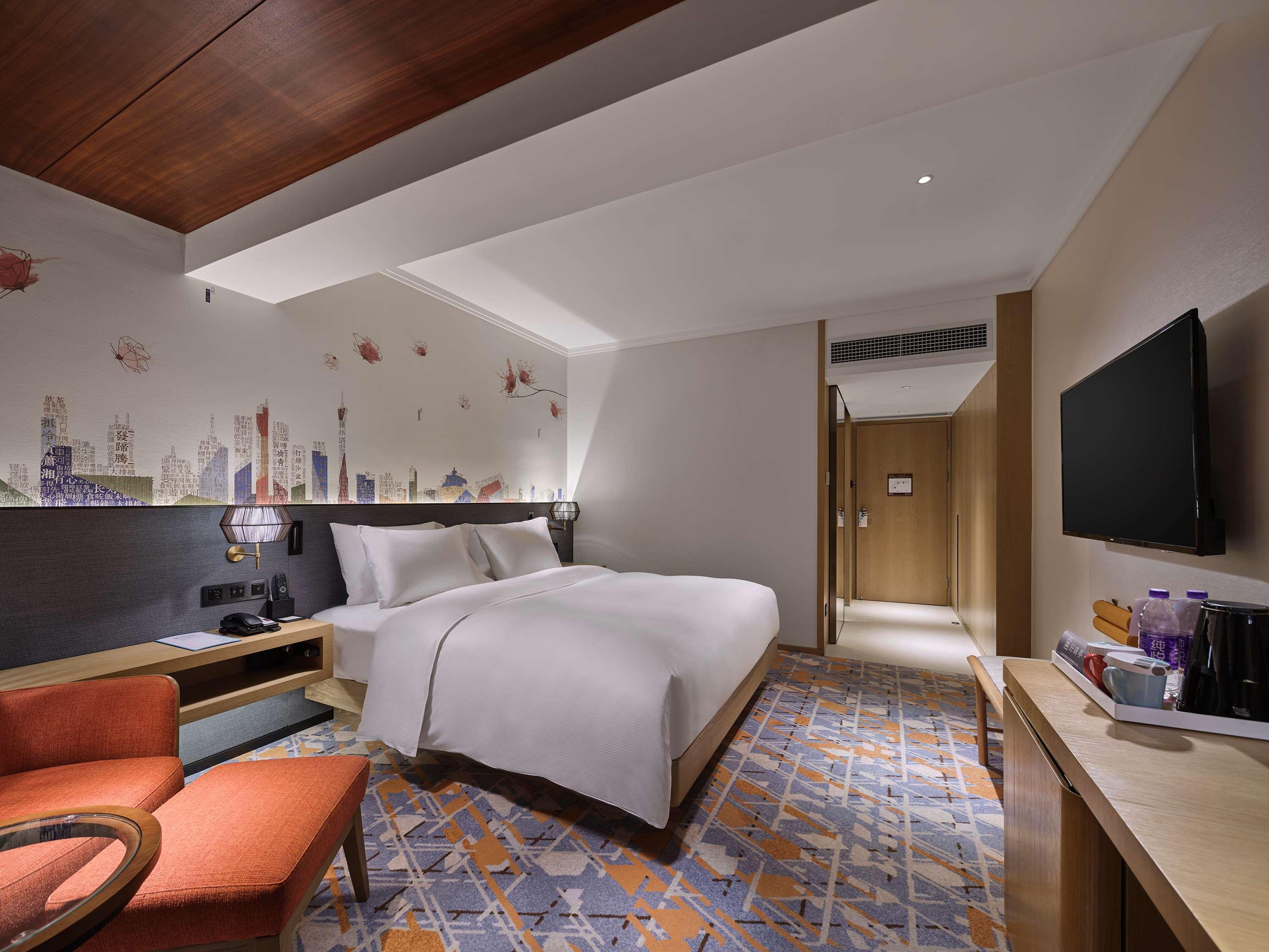 Double Guest Room King Bed