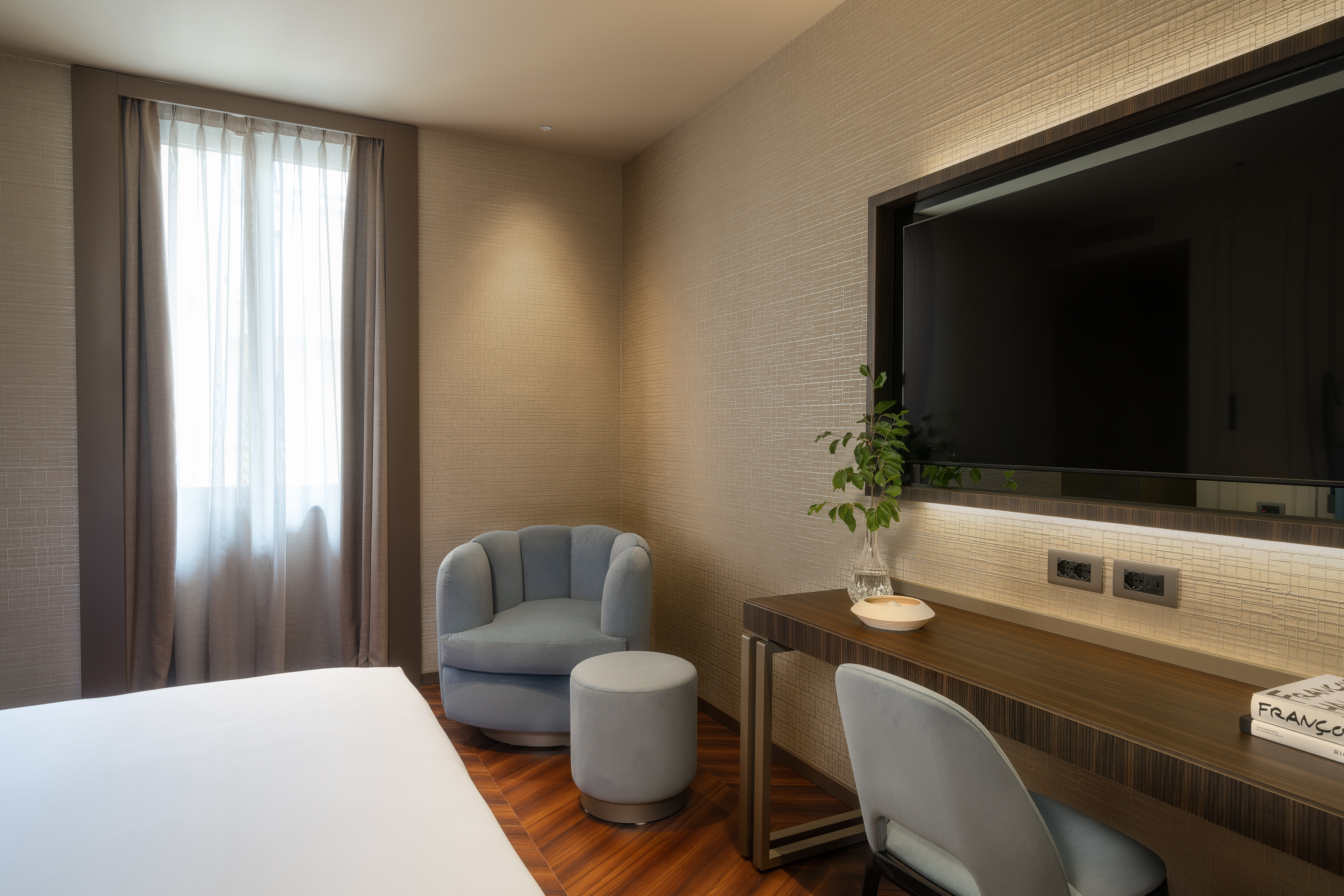 Double Deluxe Executive