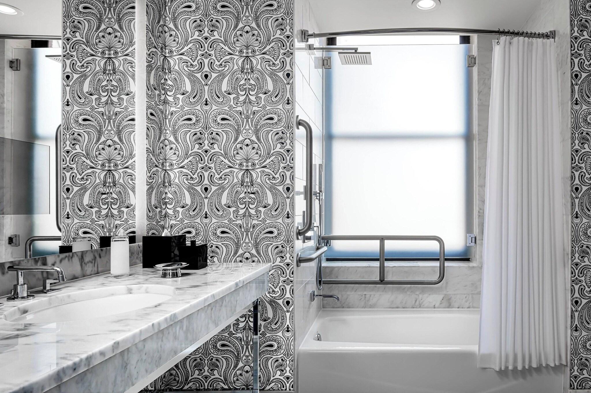 Double Accessible with Views