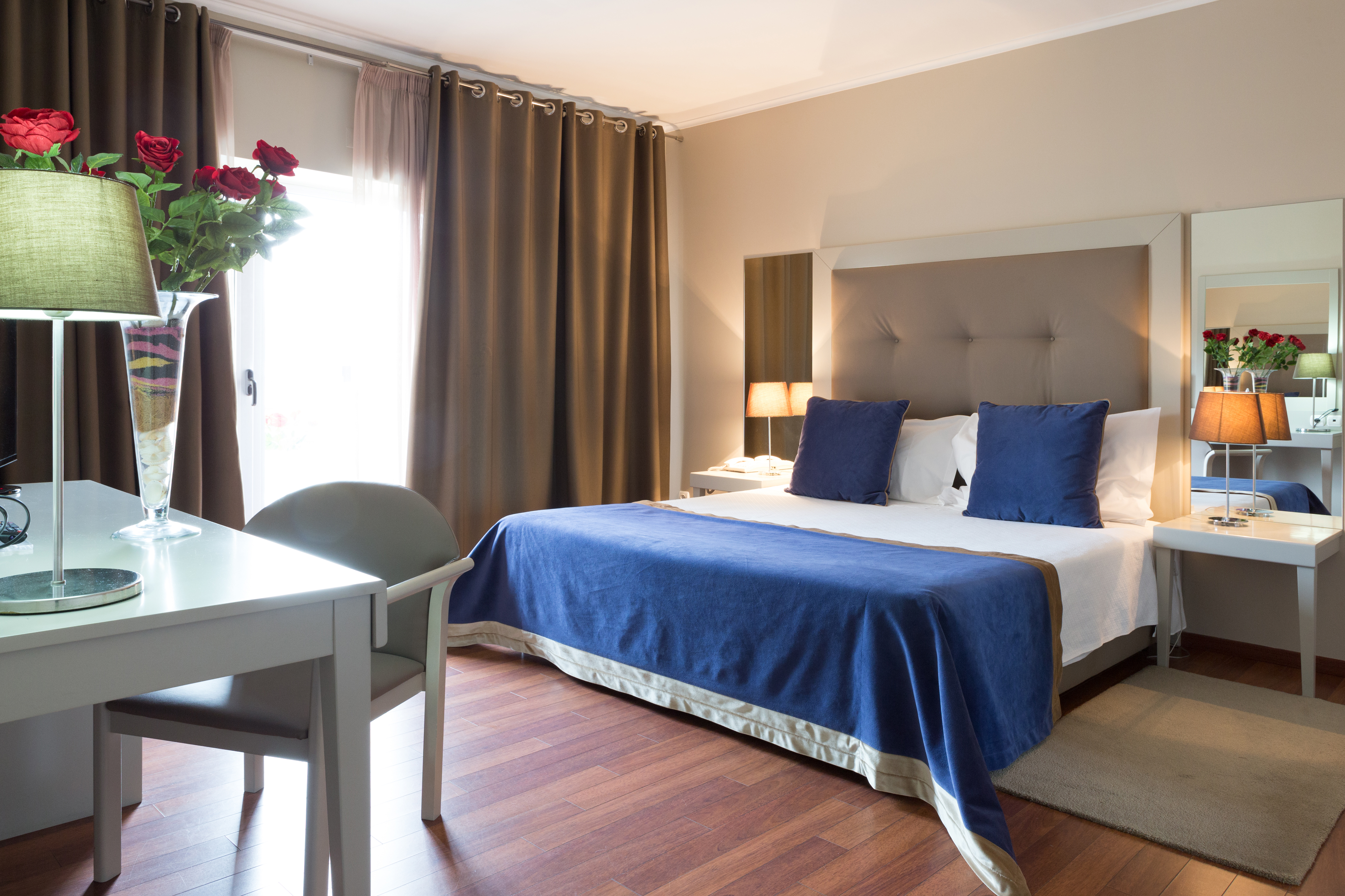 Double or Twin Deluxe with Jacuzzi