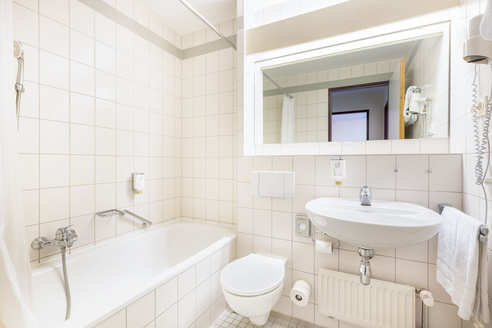 Apartment Capacity 4