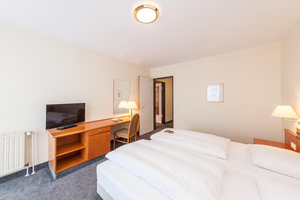 Apartment Capacity 3