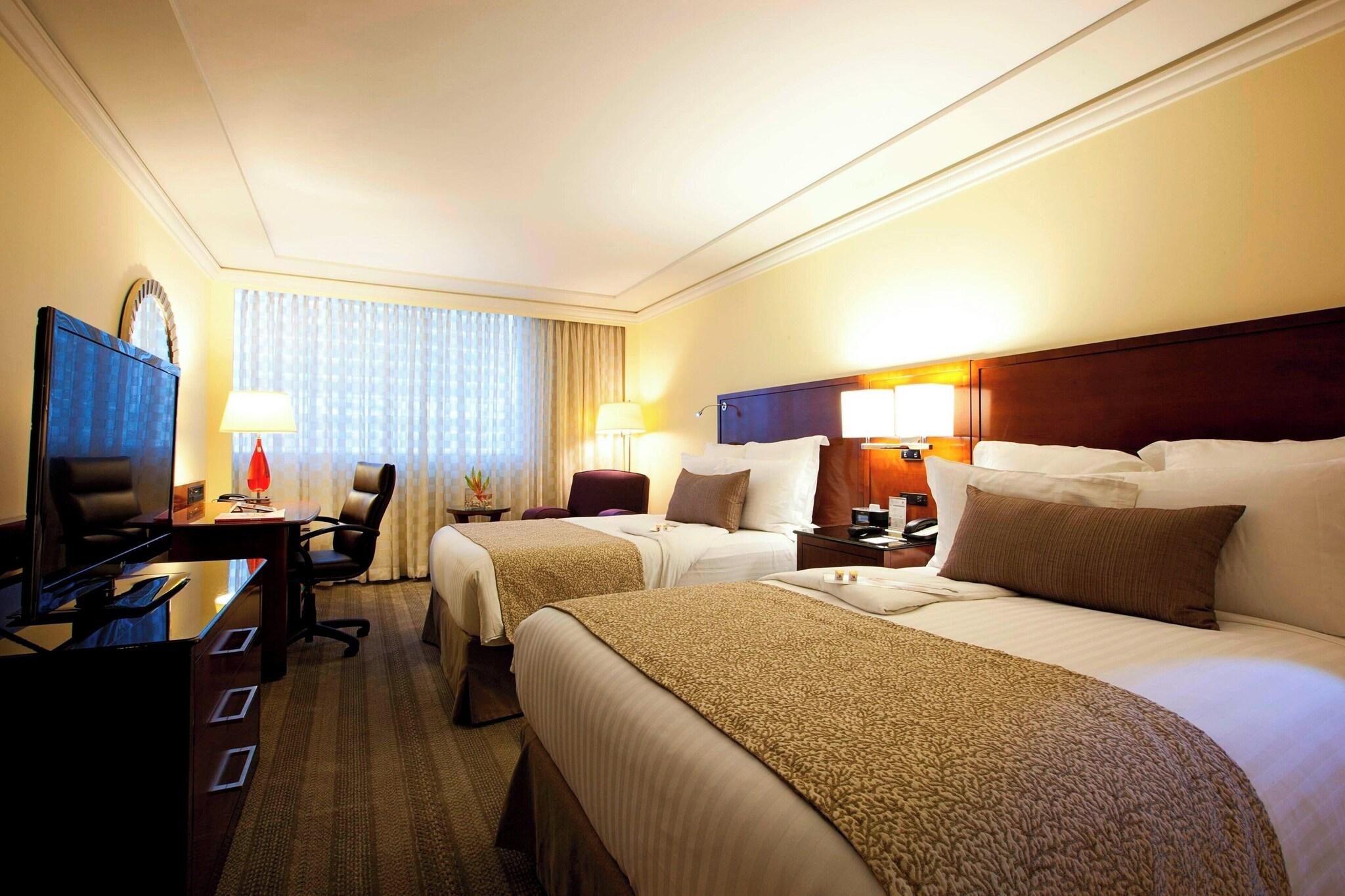 Quadruple Executive Non Smoking