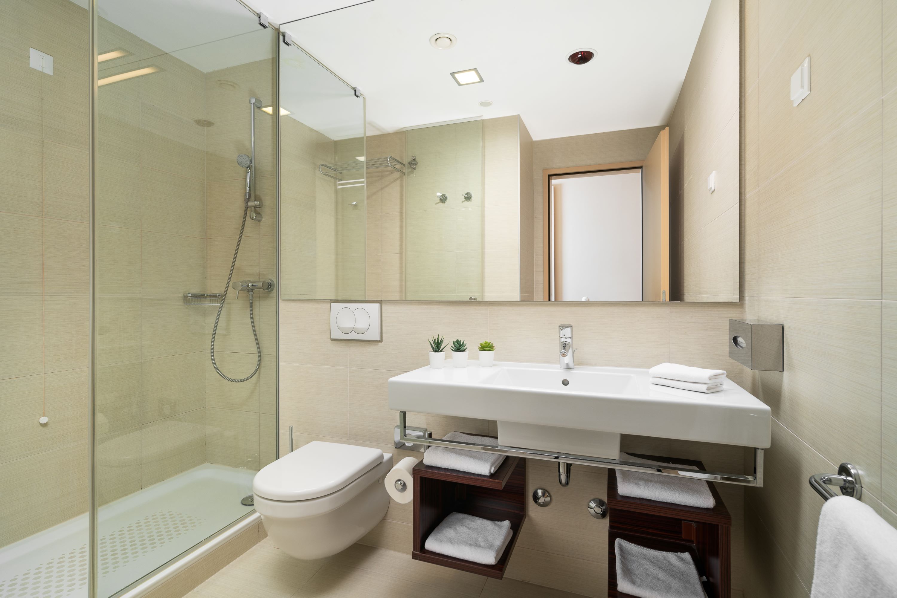 Twin Deluxe with Balcony