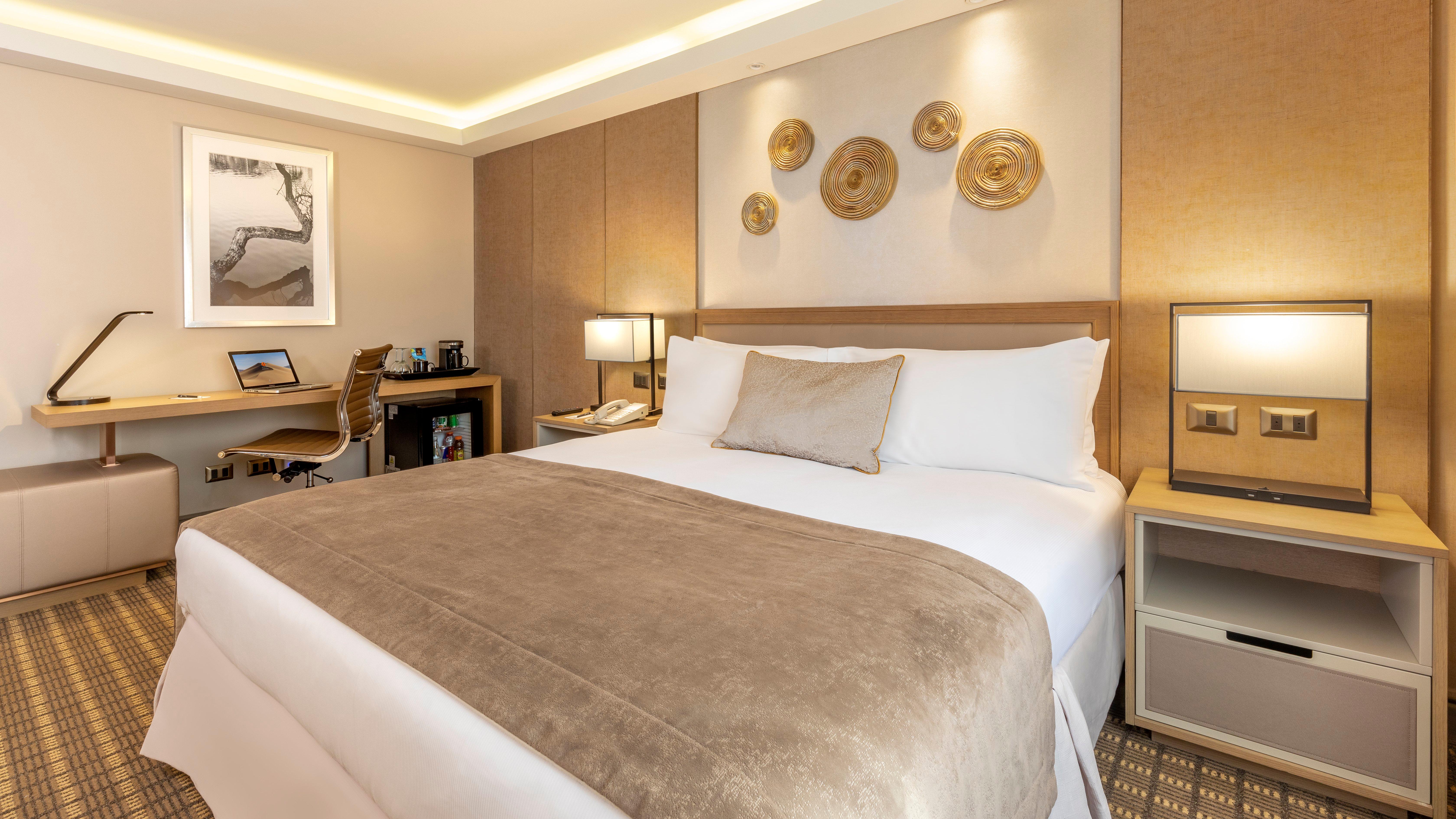 Double Classic King Bed