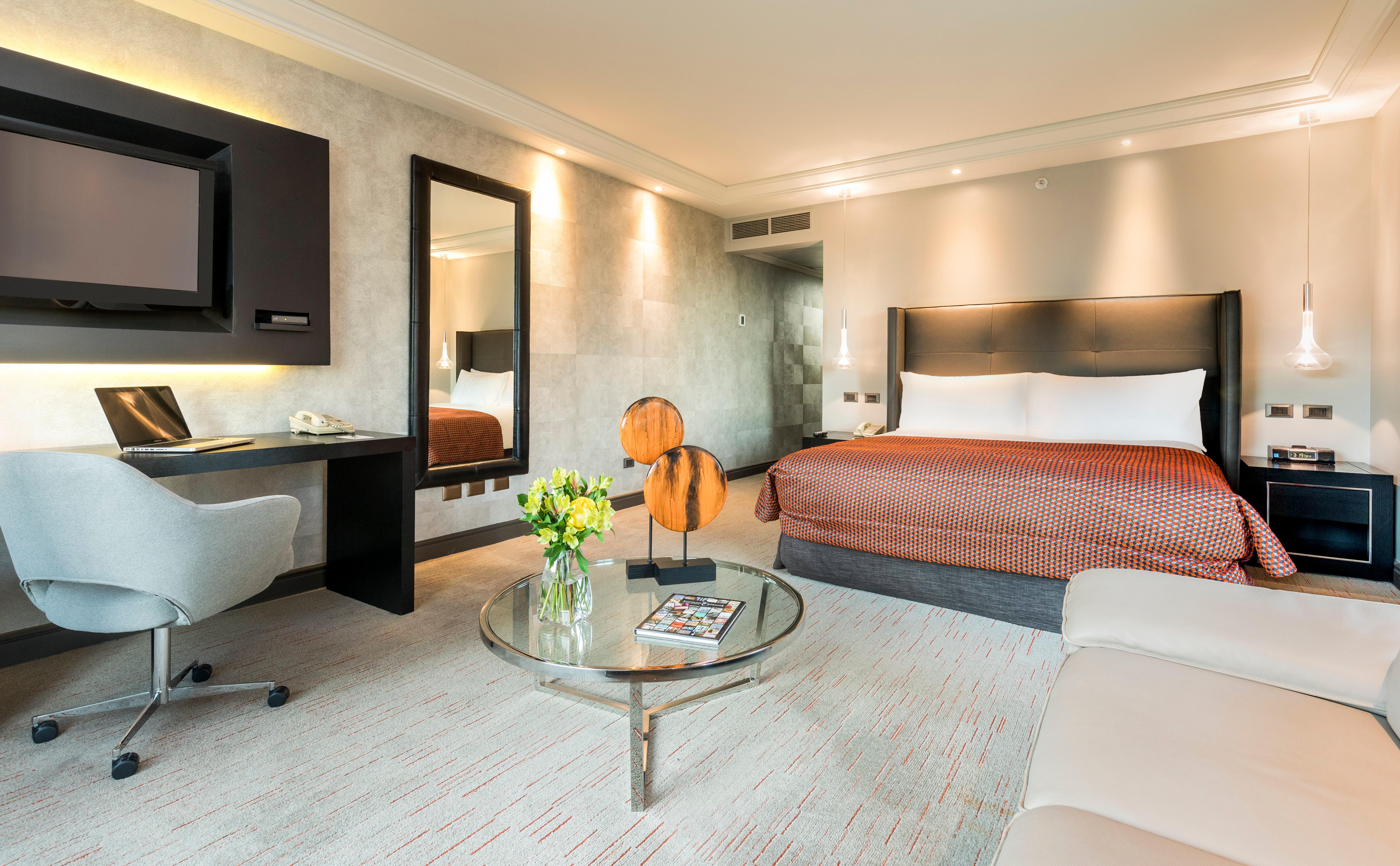 Double Deluxe King Bed