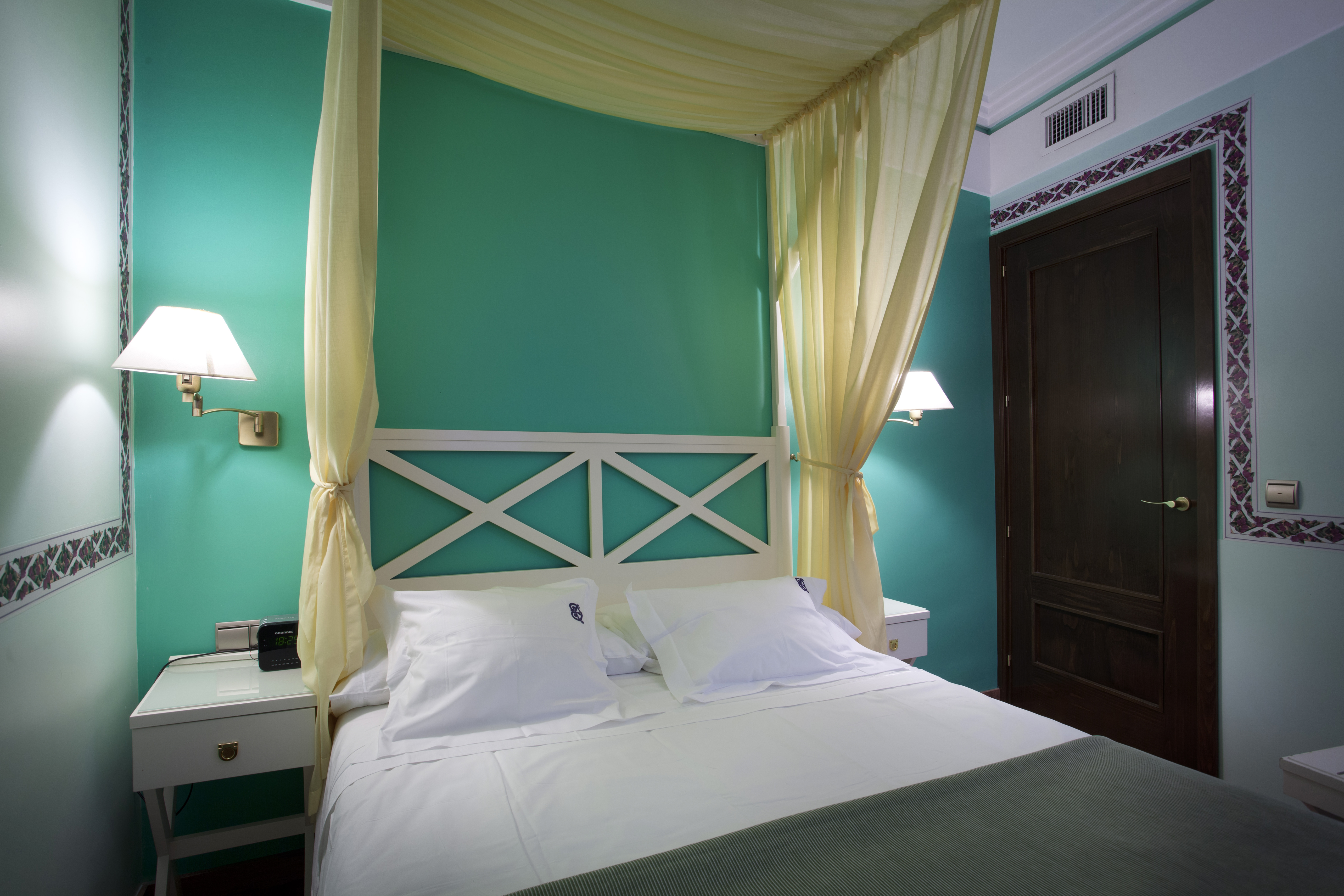 Suite Capacity 6 Two Bedrooms