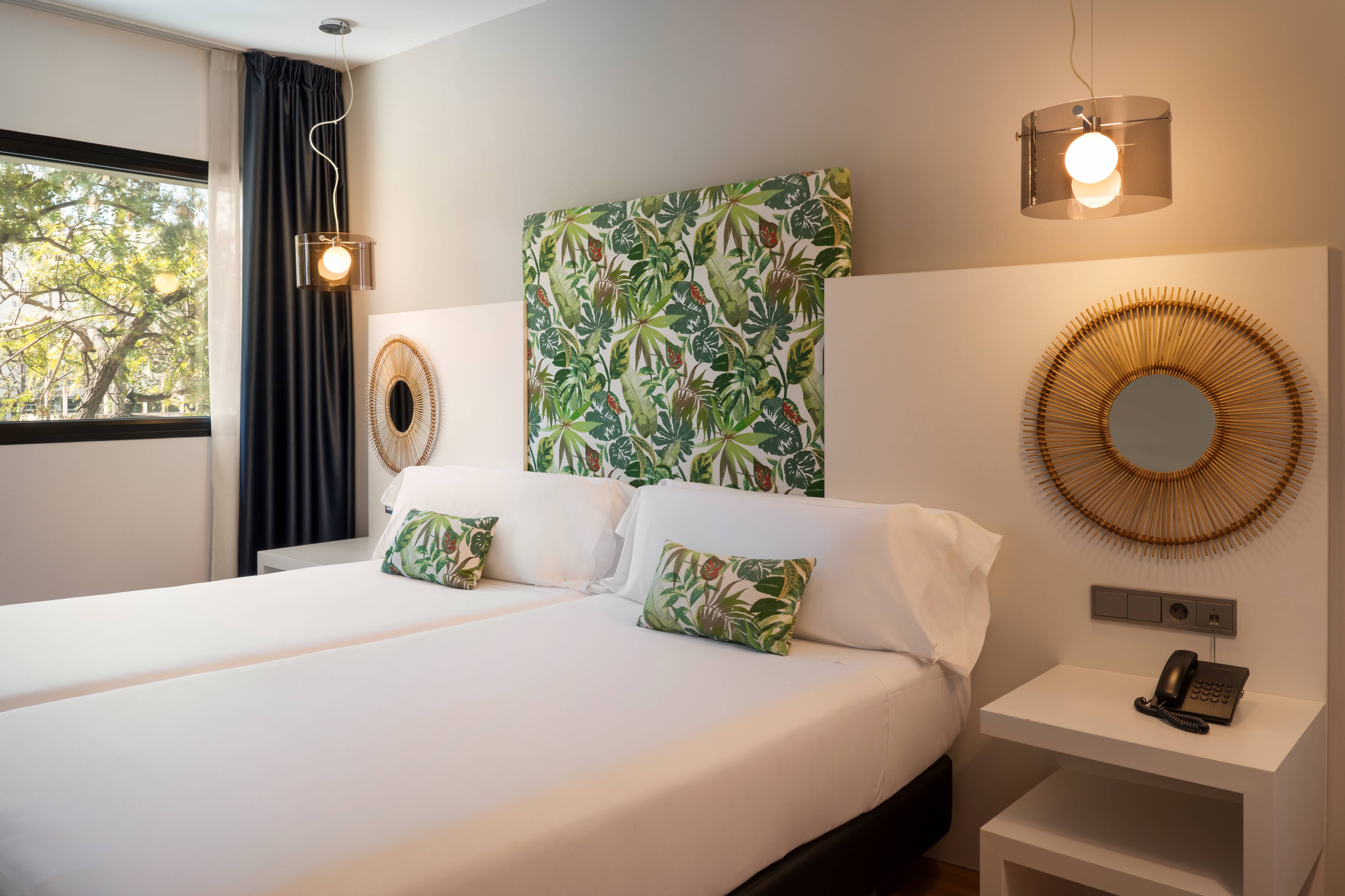 Double or Twin Standard