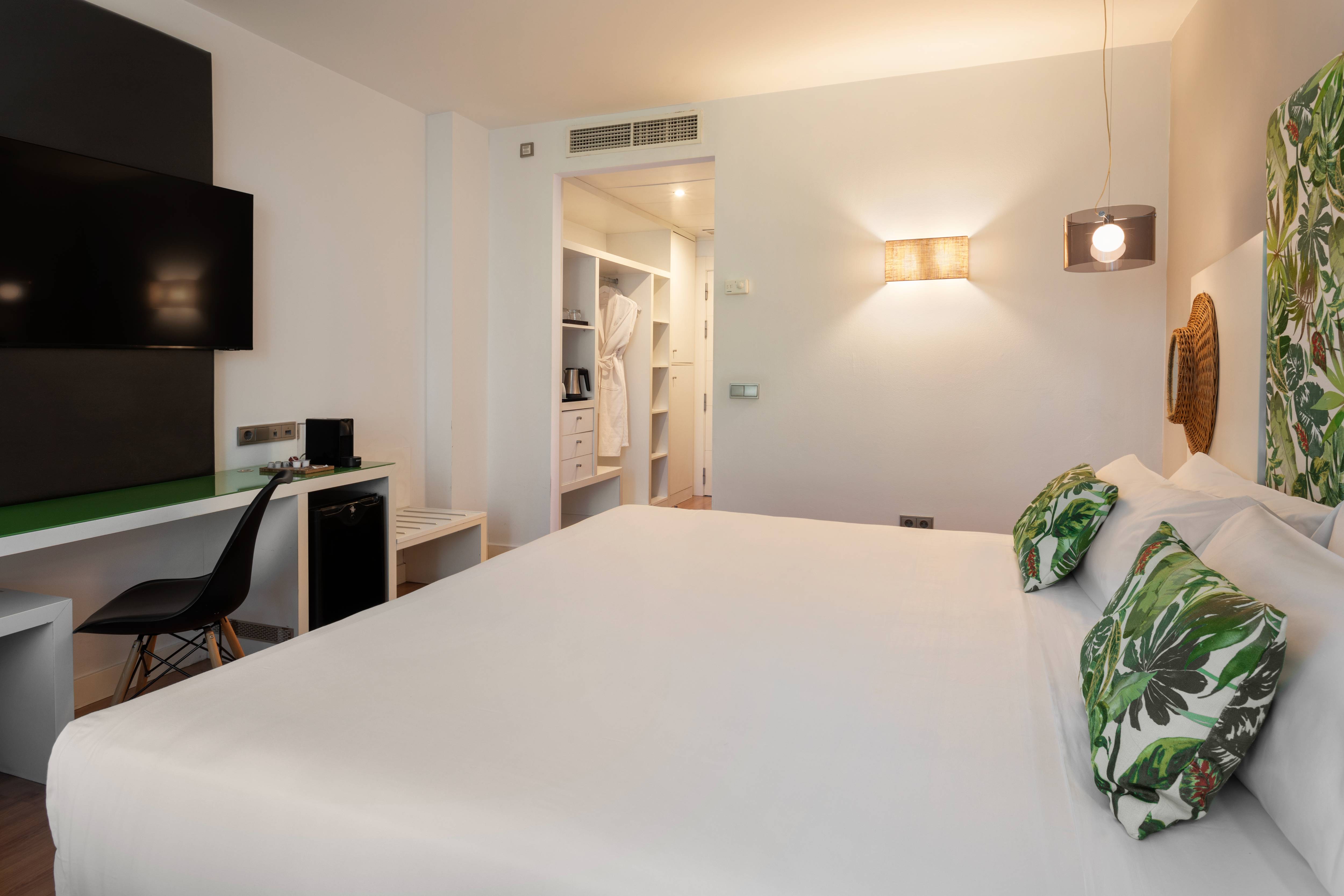 Double Single with Views