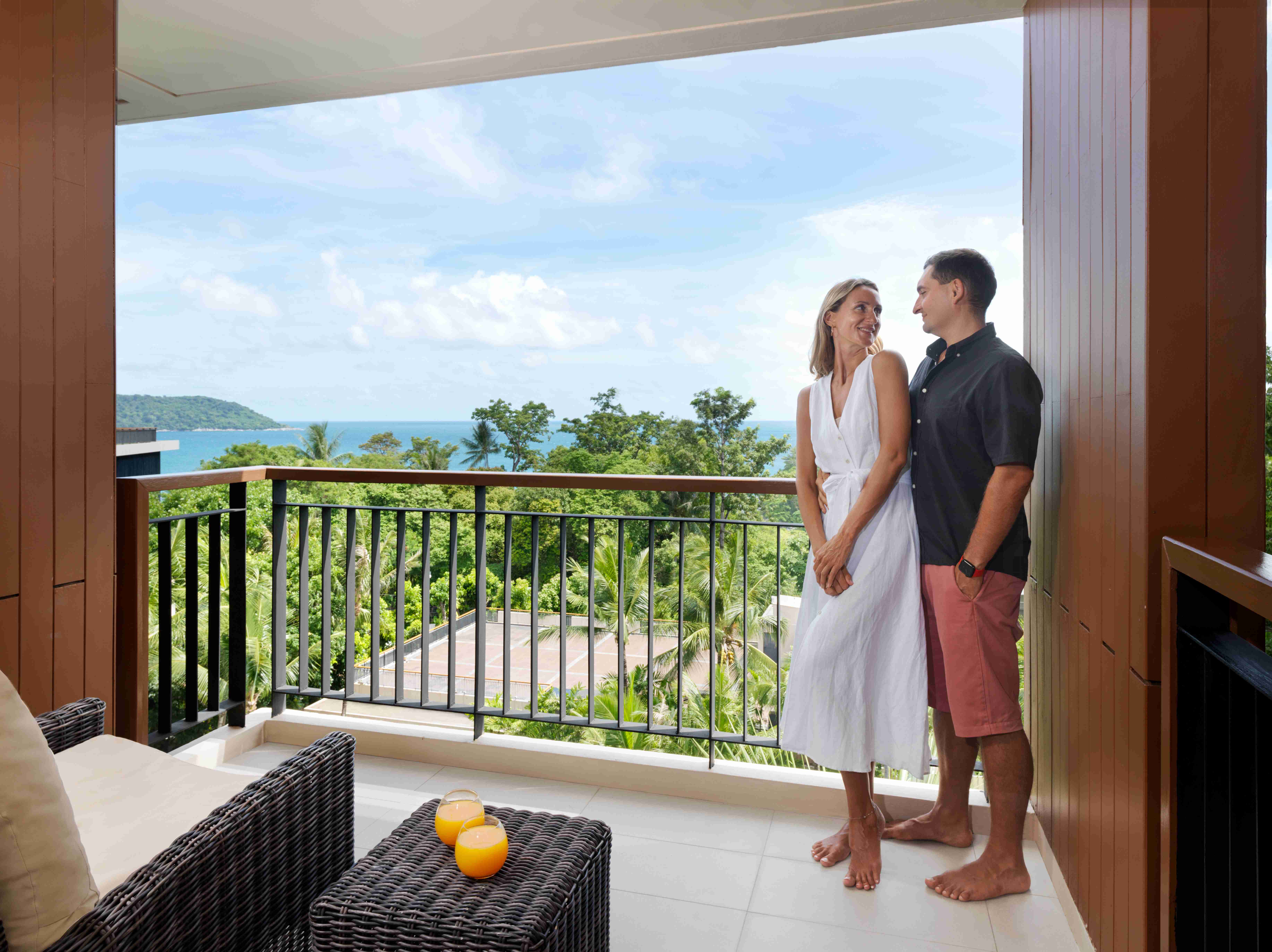 Double Deluxe Sea View with Balcony