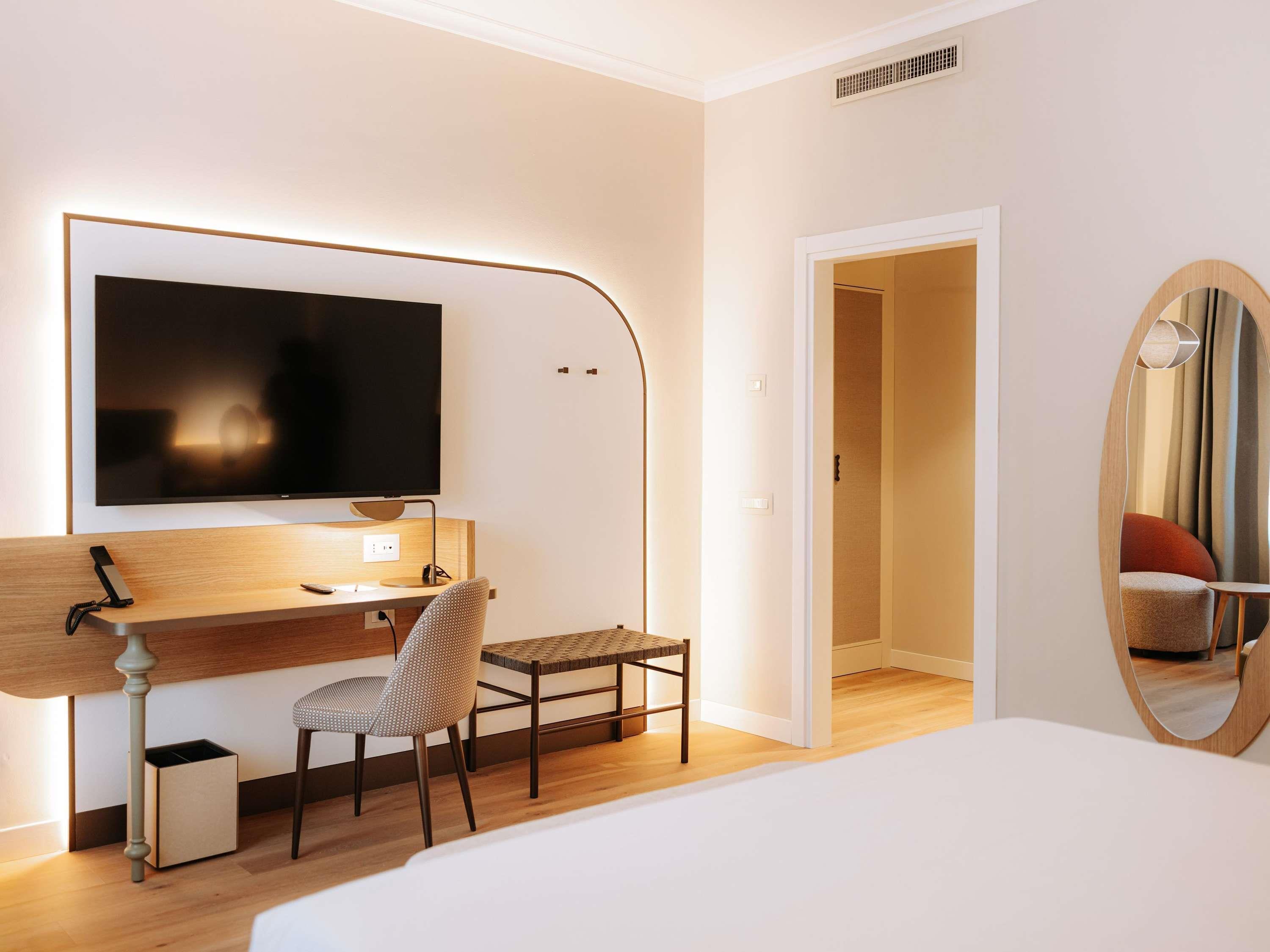 Double or Twin Standard