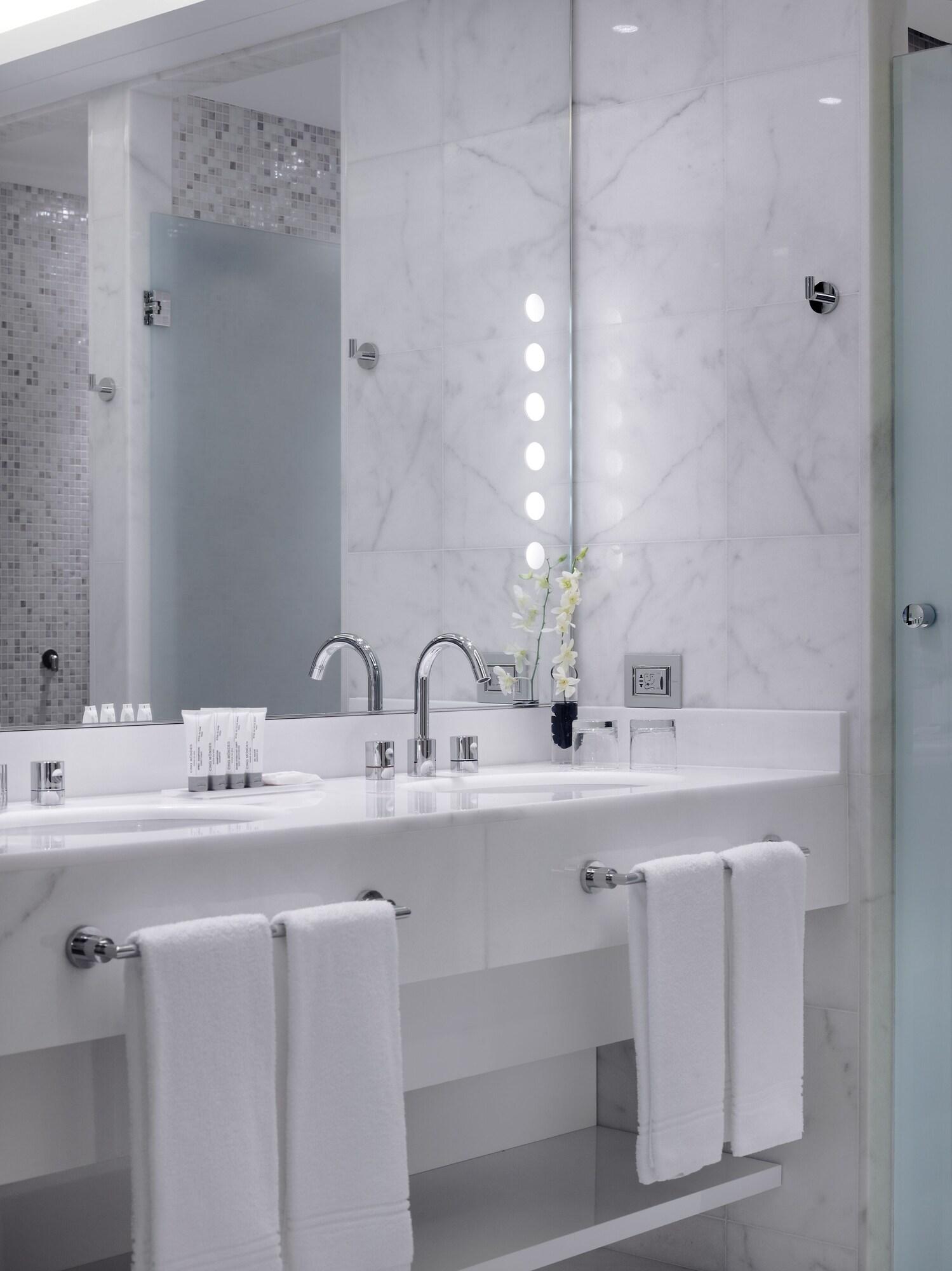 Suite Executive King Bed