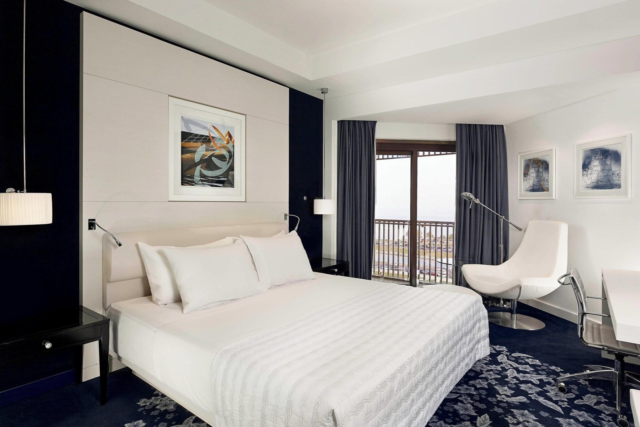 Double Club King Bed