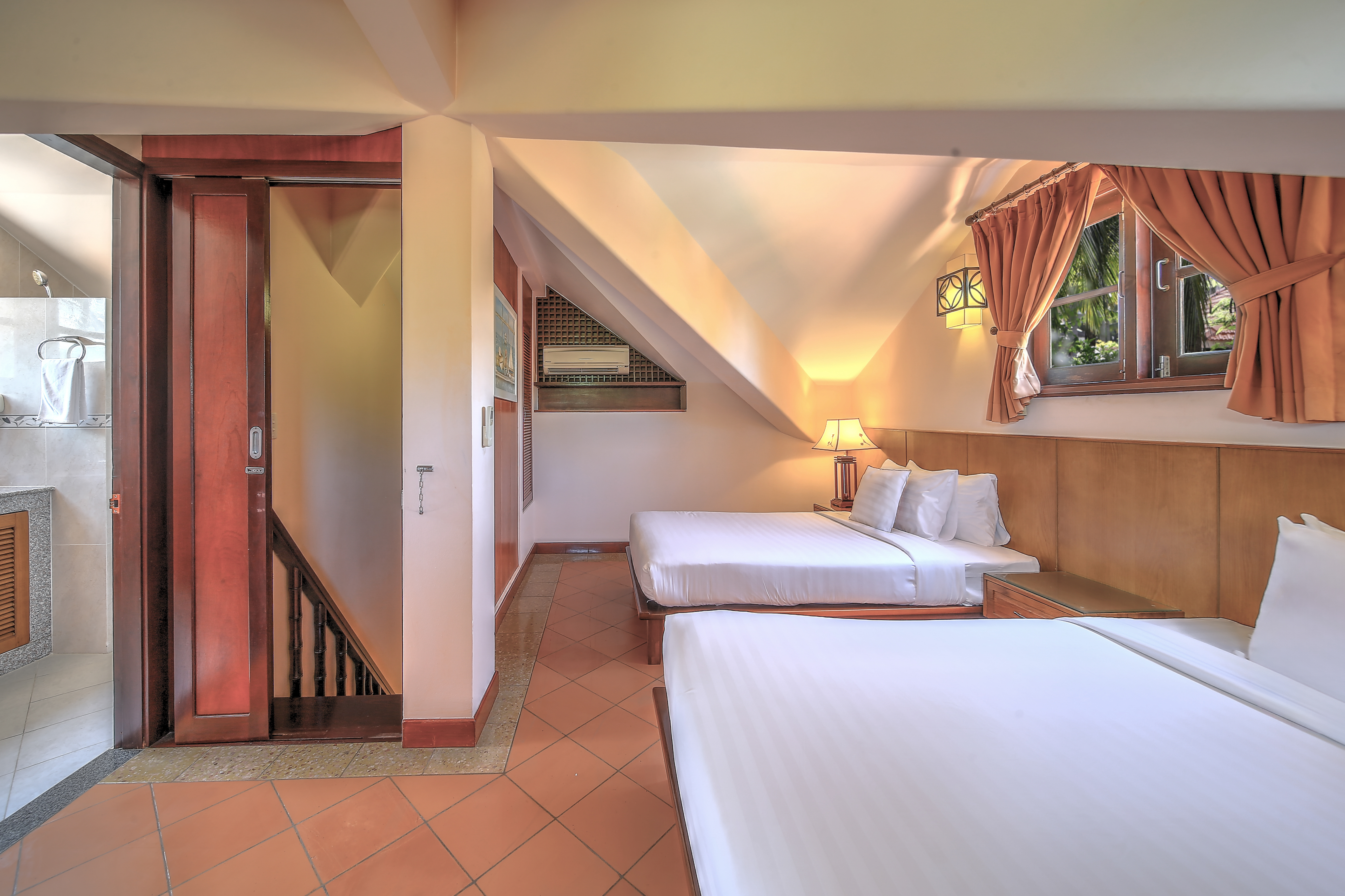 Family Room Beach Front