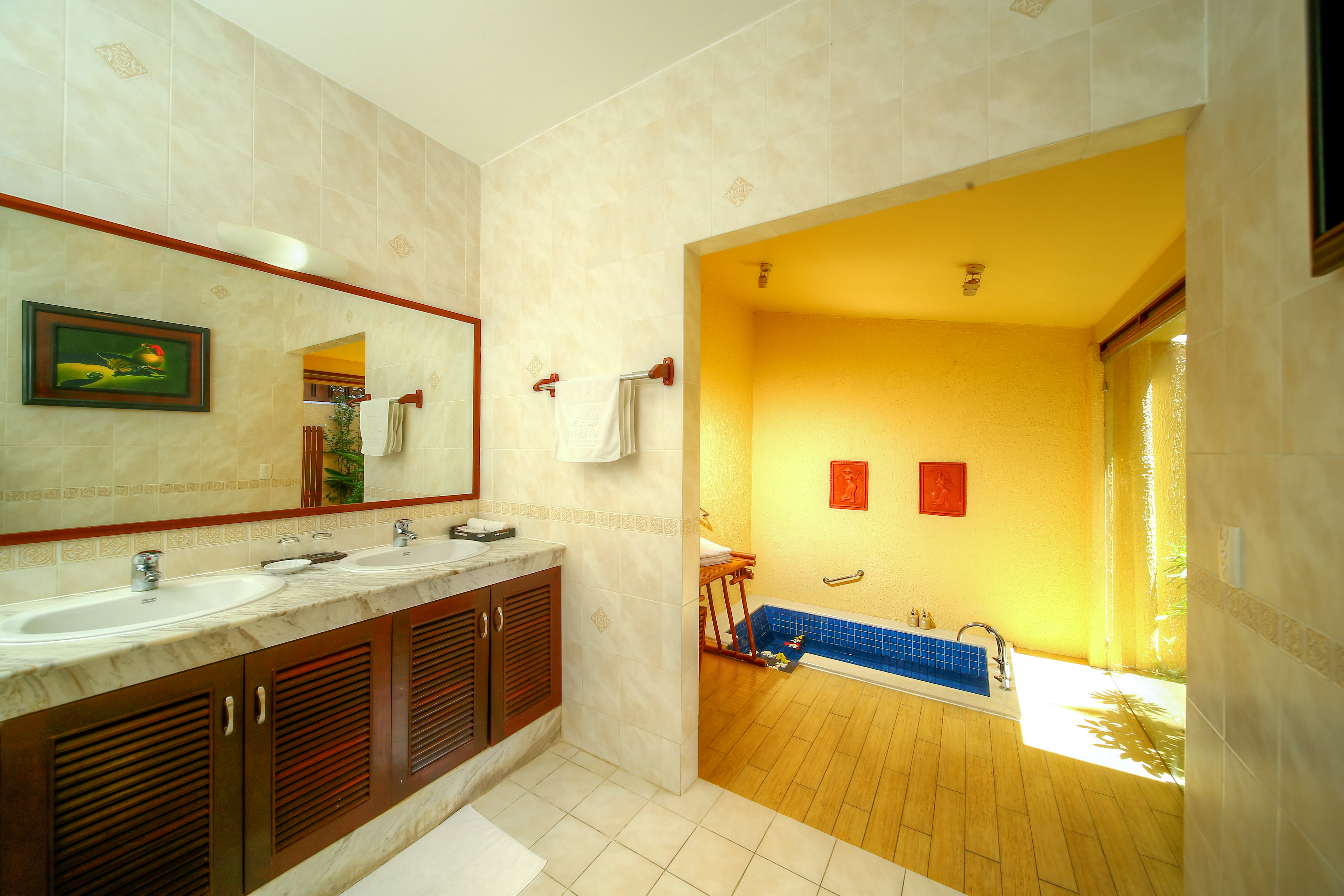 Family Room Garden View