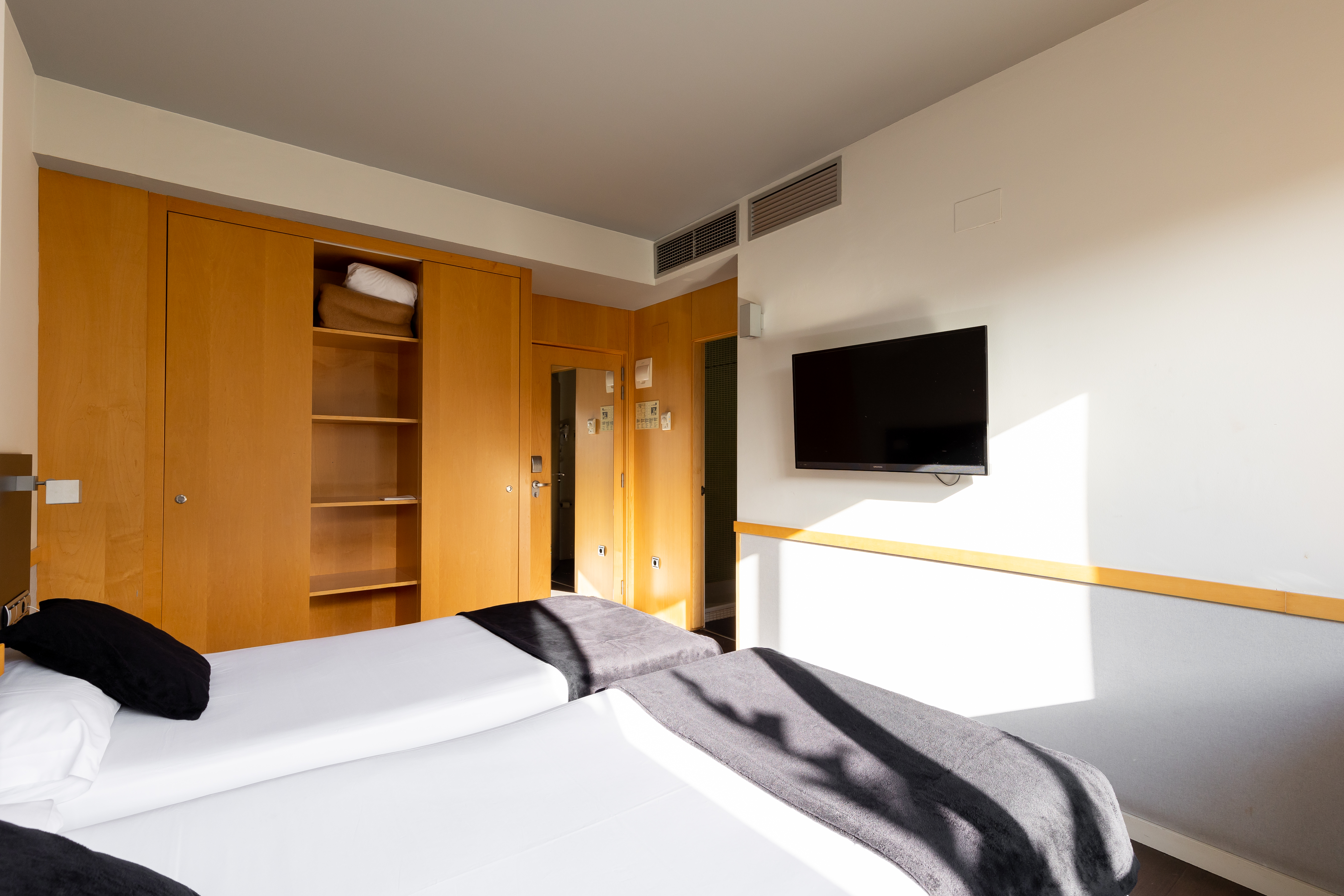 Double Single with Terrace