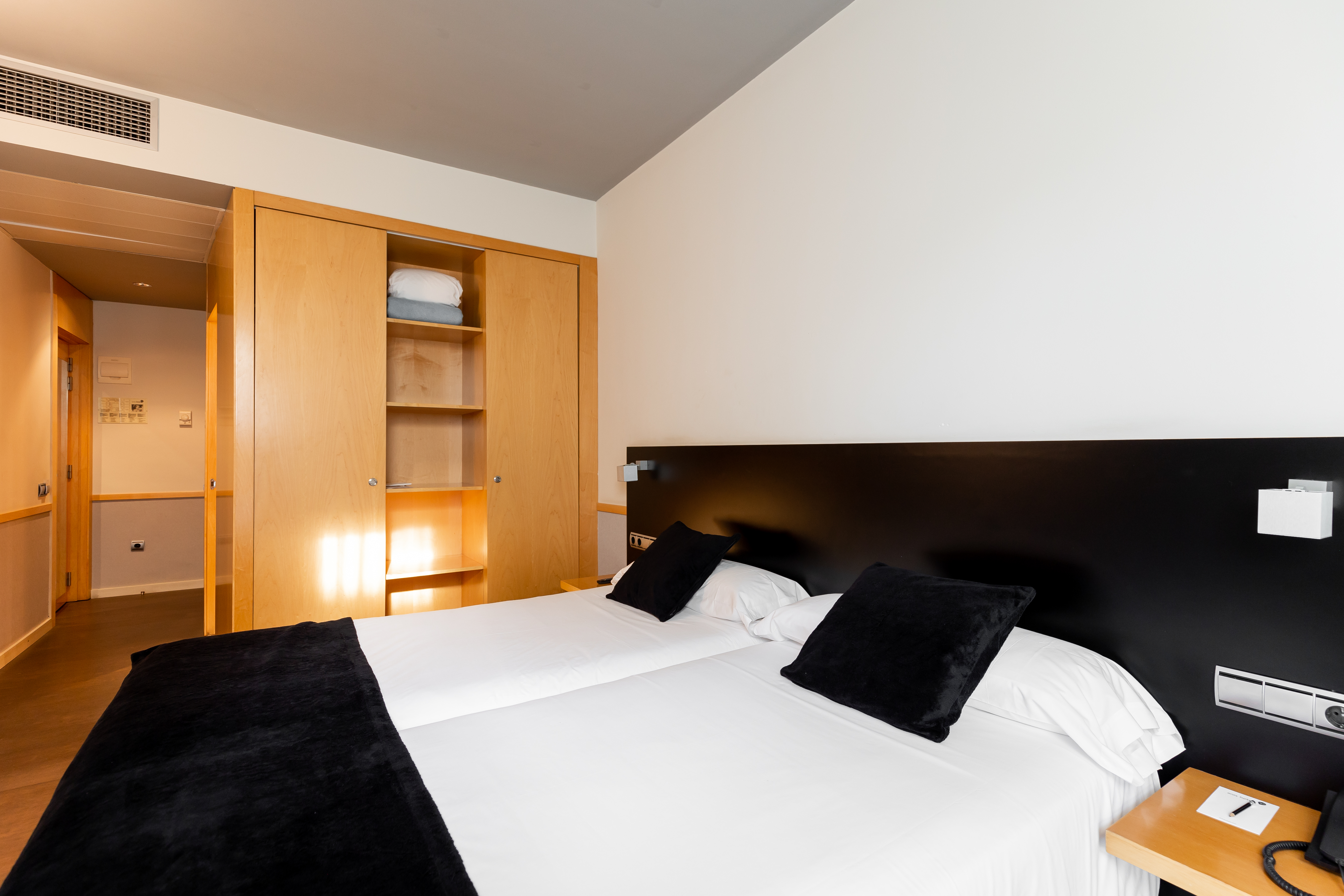 Double or Twin Standard