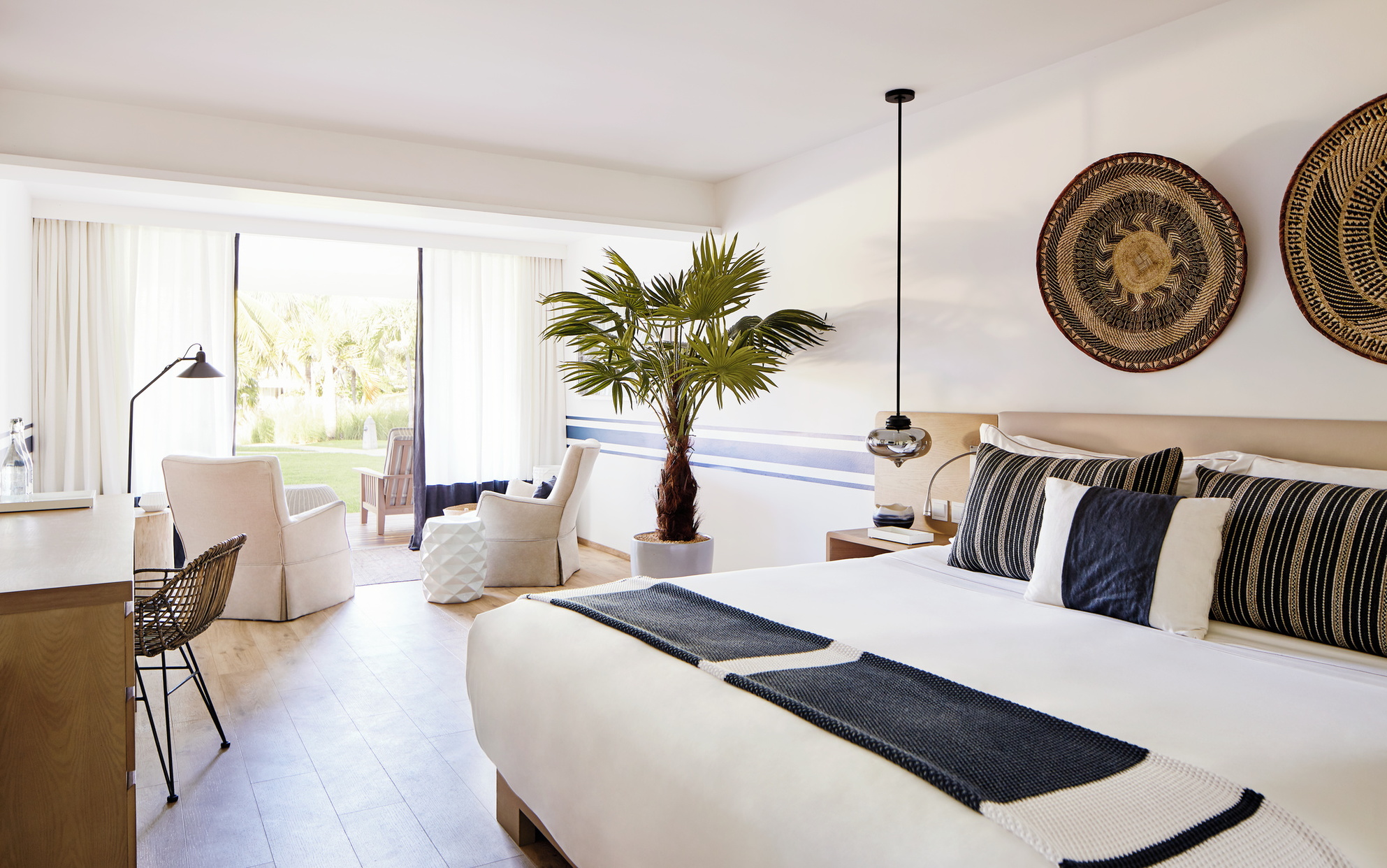 Junior Suite King Size Bed