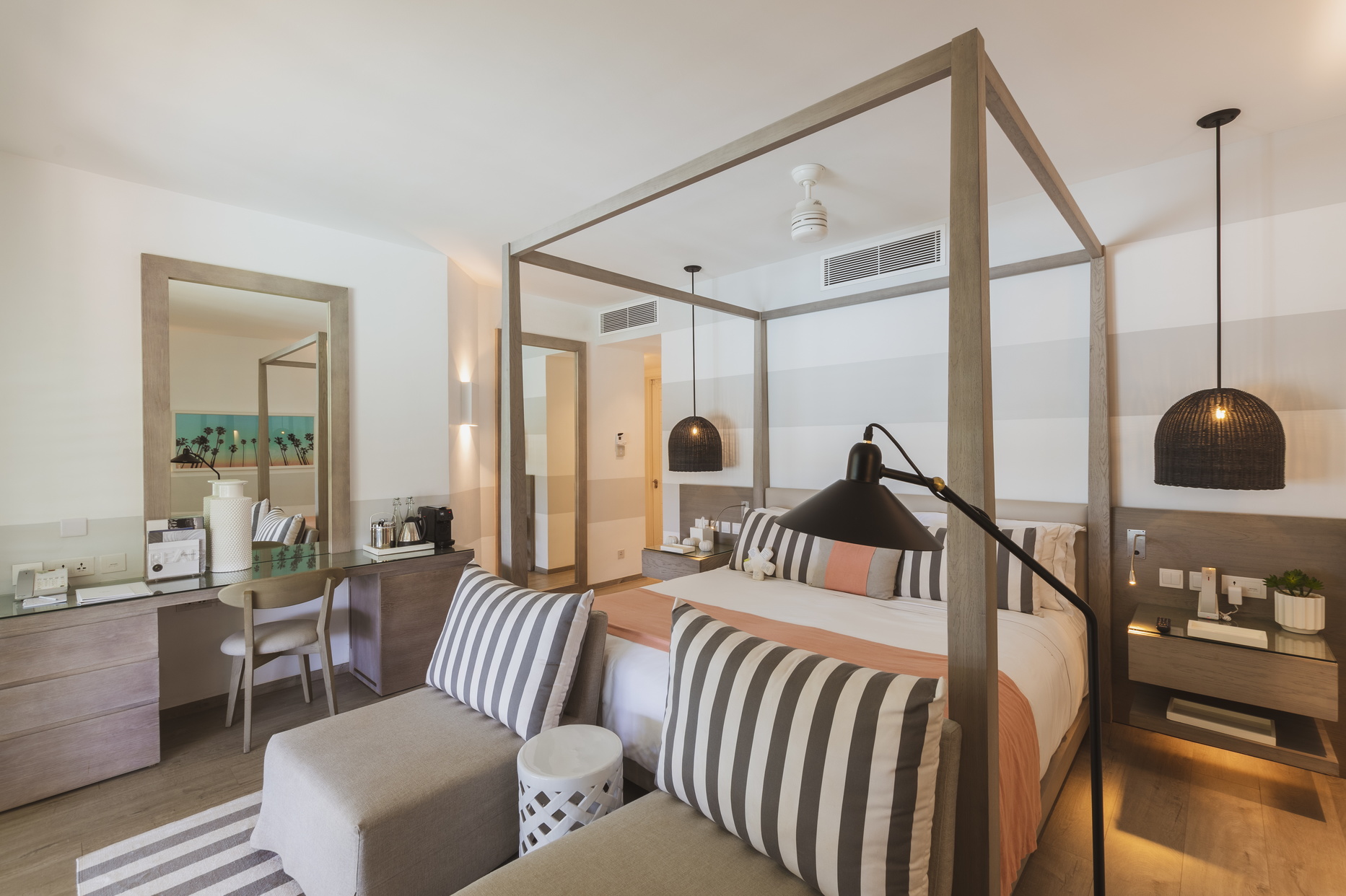 Junior Suite King Size Bed